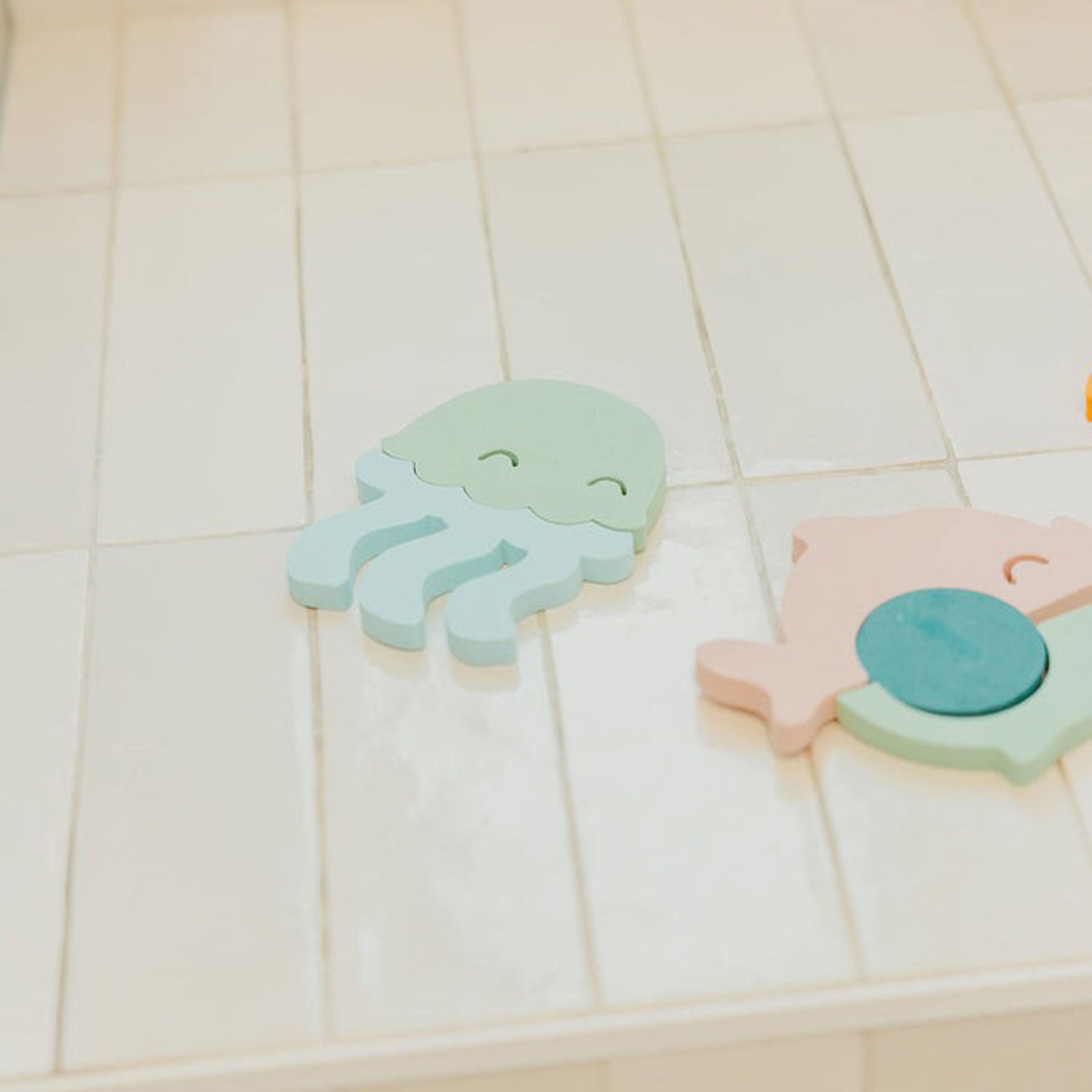 Best Foam Bath Playset for Kids - Fun & Safe Bathtime Toy Set with Floating Animals - Perfect for Toddlers & Preschoolers During Bath Time Play