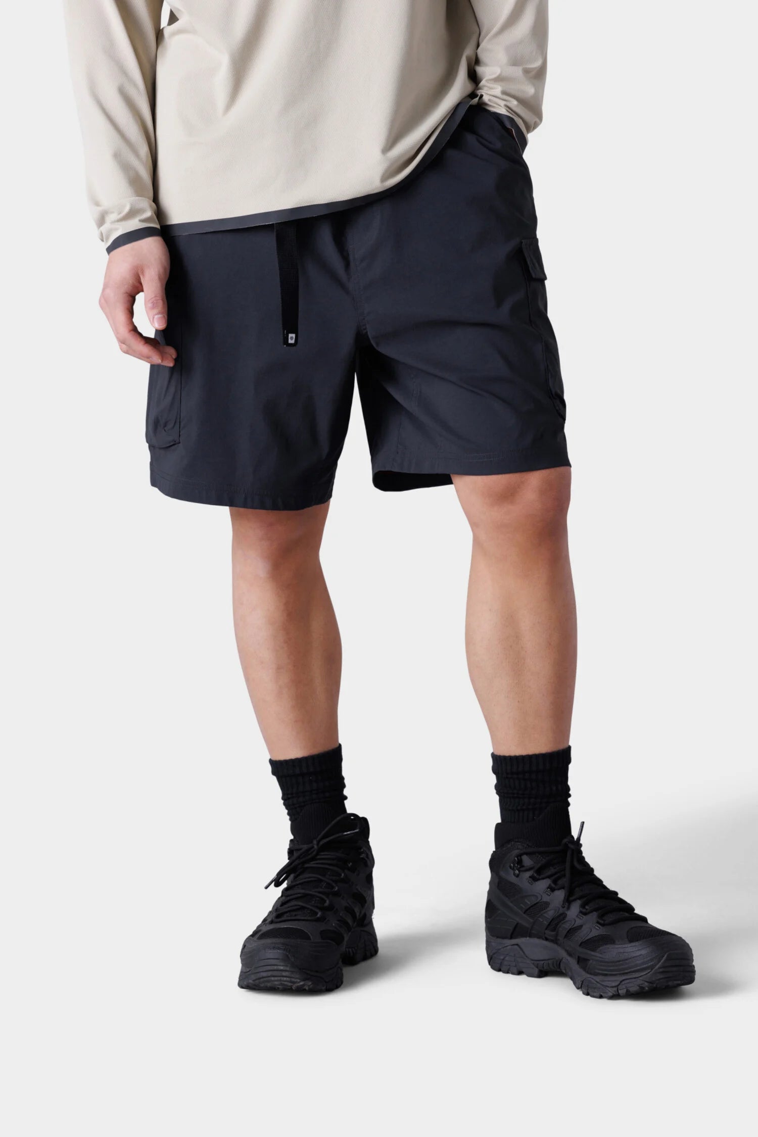 686 2024 Traveler Featherlight Cargo Shorts for Men - Lightweight Quick-Dry Outdoor Hiking Shorts with Multiple Pockets - Perfect for Camping, Hiking & Travel - Black