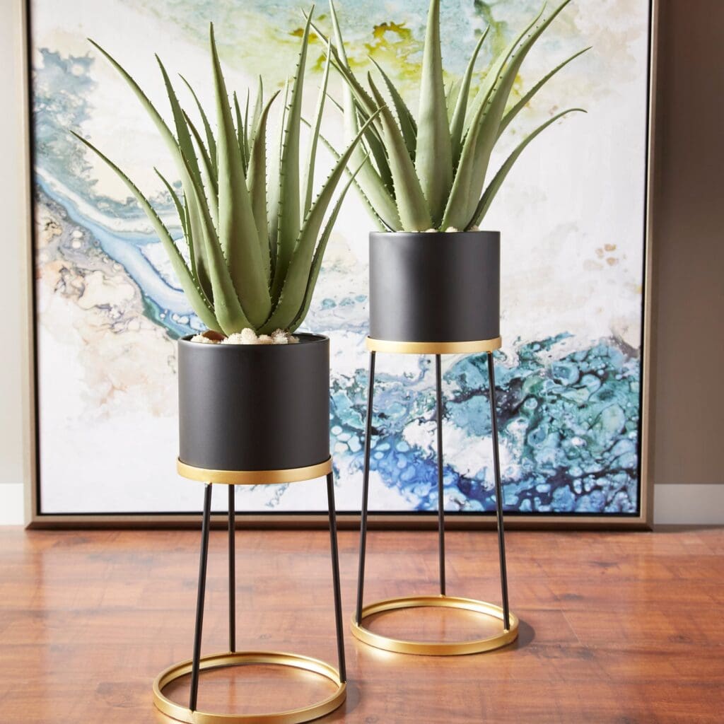 Cyan Design 11038 Liza Small Planter - Gold and Black Ceramic Flower Pot for Indoor Plants, Home Decor, Office Desk & Shelf Decor