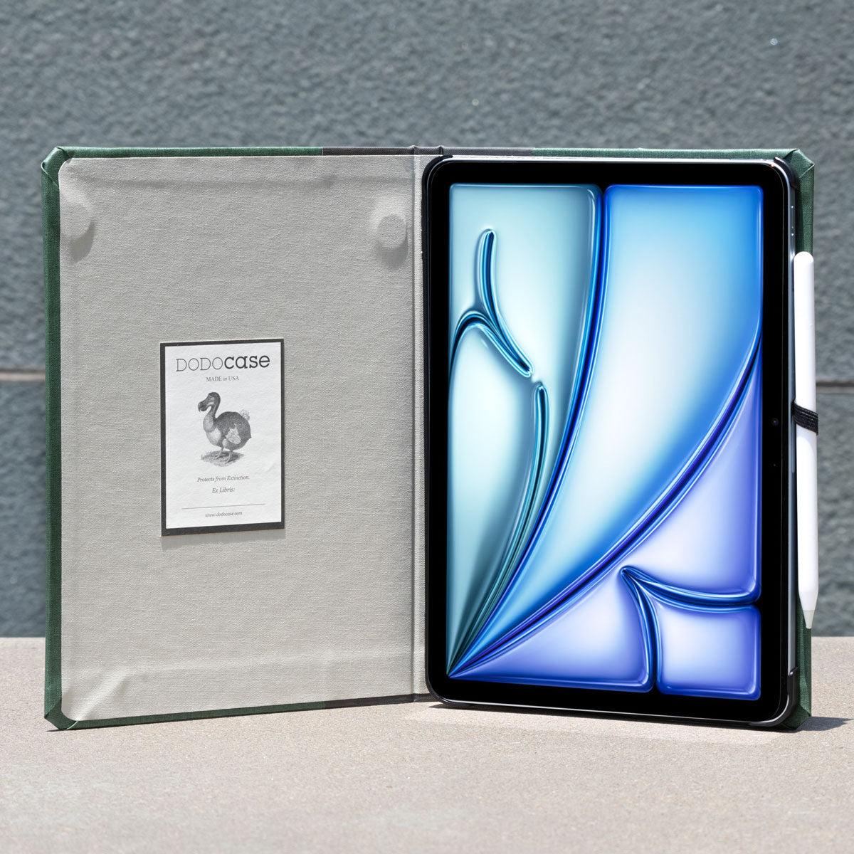 Premium Two-Tone iPad Case - Slim Protective Cover for iPad Pro/Air/Mini - Perfect for Work, Travel & Home Use