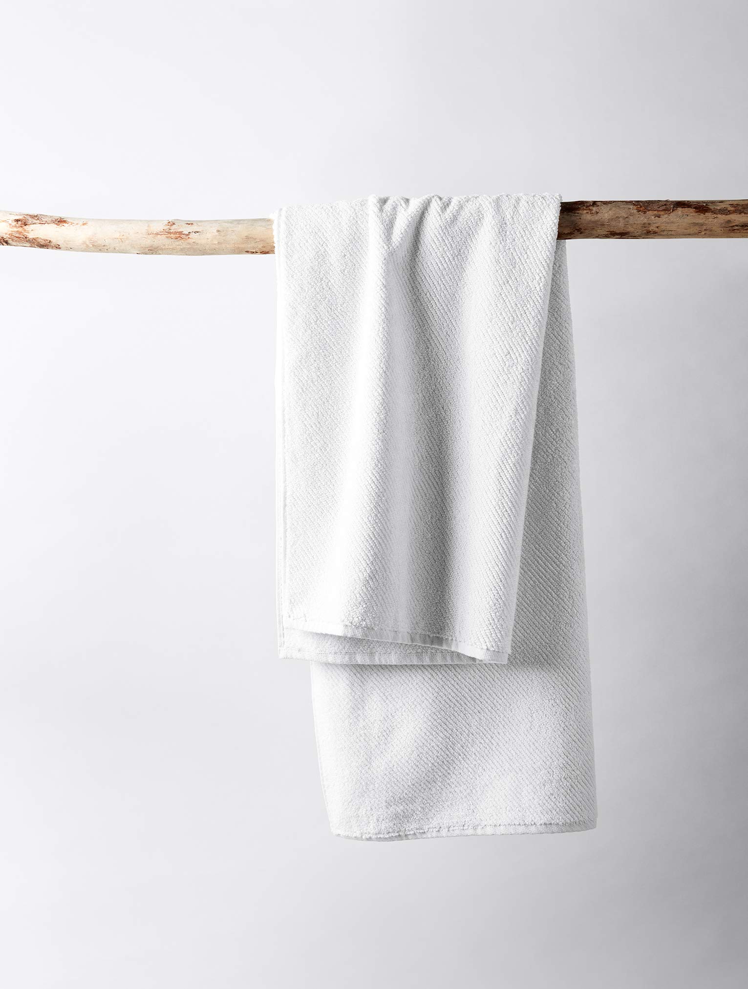 Coyuchi Air Weight Organic Cotton Towels Set of 6 - Ultra Soft & Absorbent Bath Towels, Hand Towels & Washcloths (Alpine White) | Luxury Spa & Bathroom Essentials for Home & Hotels