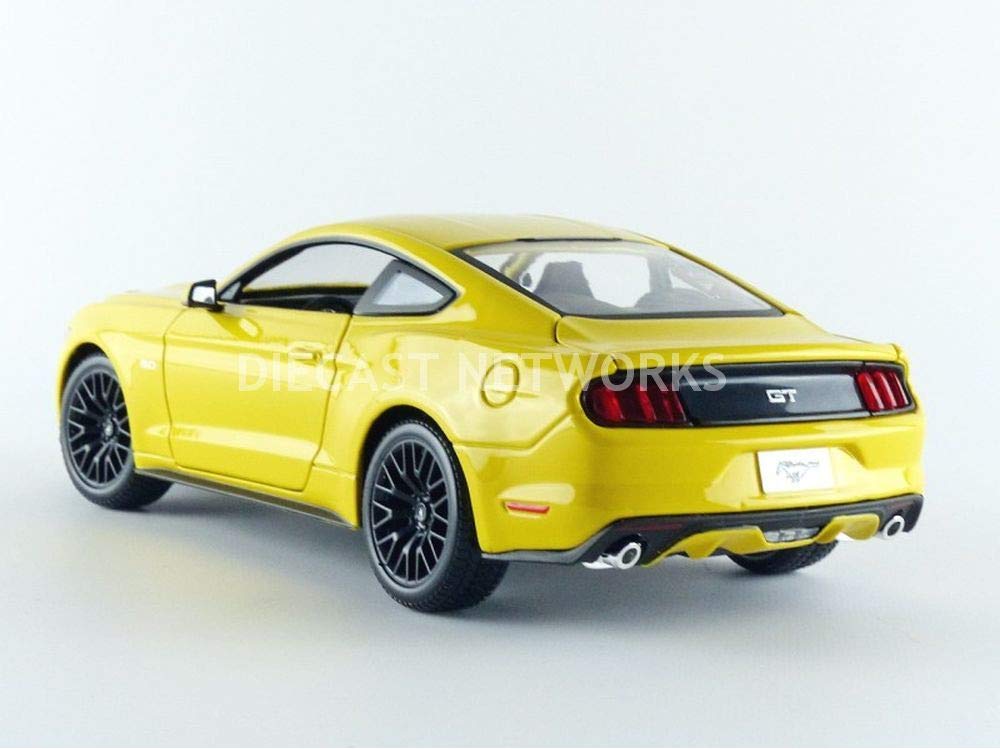 Maisto 31197Y 2015 Ford Mustang GT 1:18 Scale Diecast Model Car - Yellow - Collectible Muscle Car for Display & Racing Enthusiasts