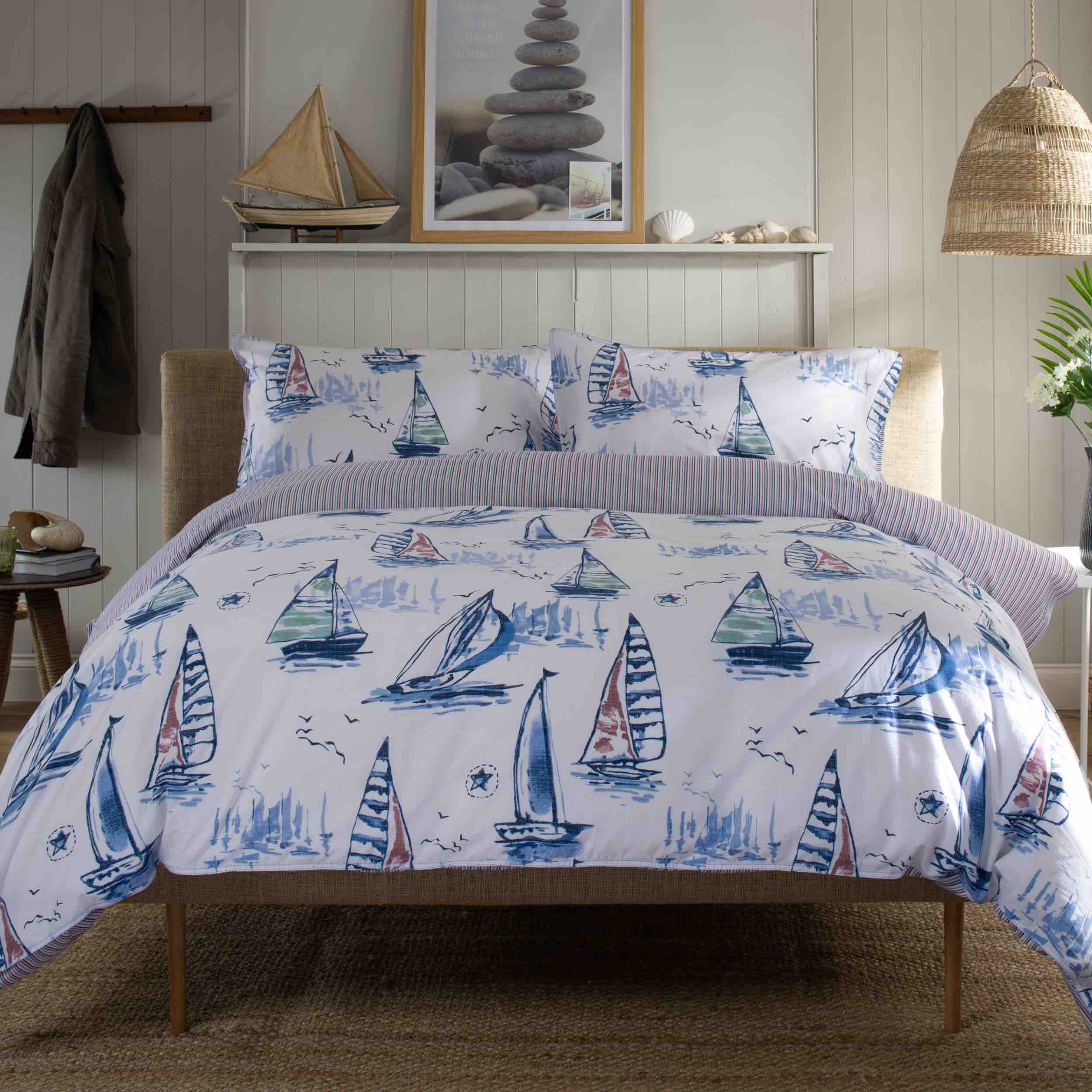 Premium Lobster Creek Channel Duvet Cover Set - Soft Luxury Bedding, 3-Piece Queen Size - Perfect for Coastal & Nautical Themed Bedrooms
