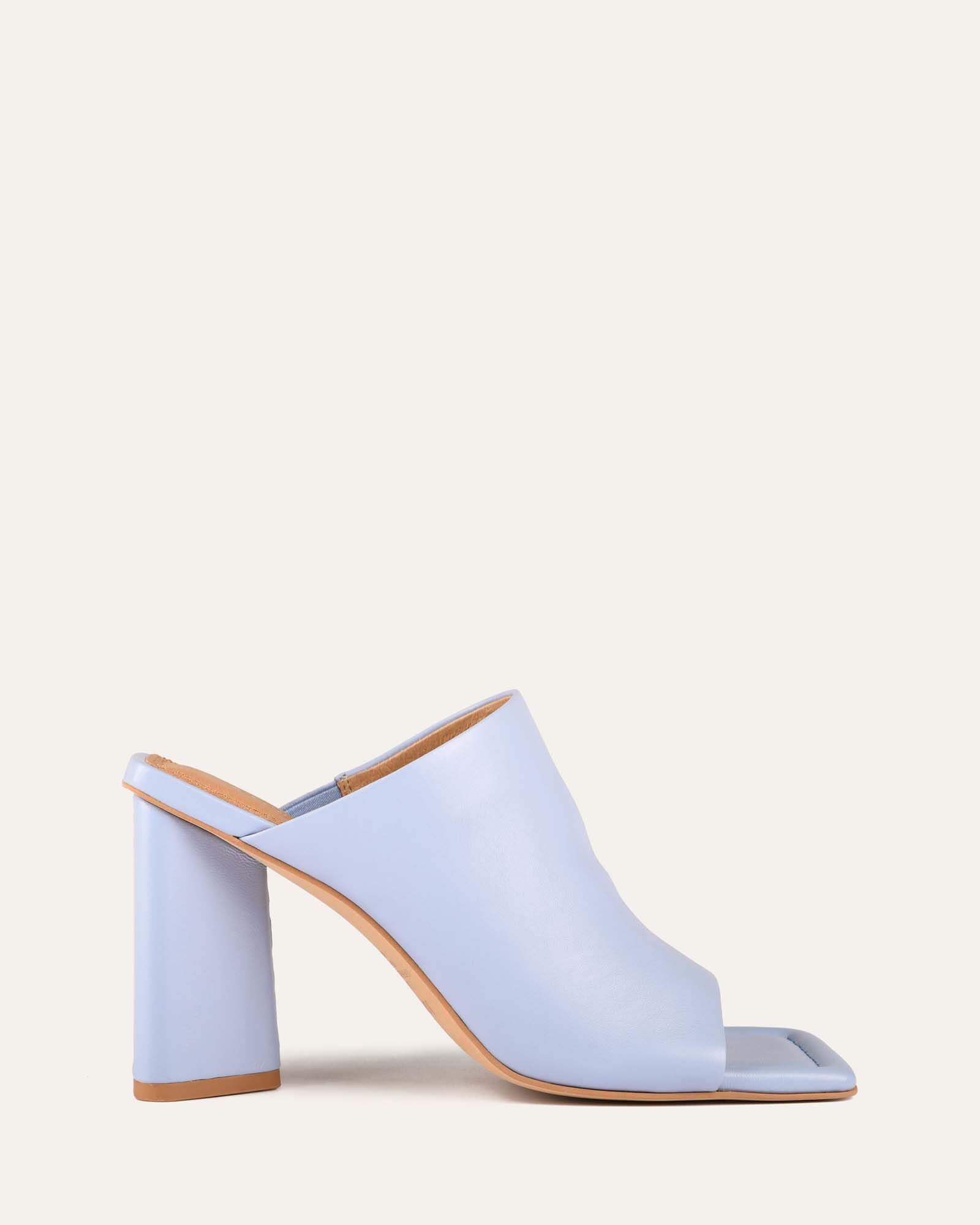 ICE BLUE LEATHER