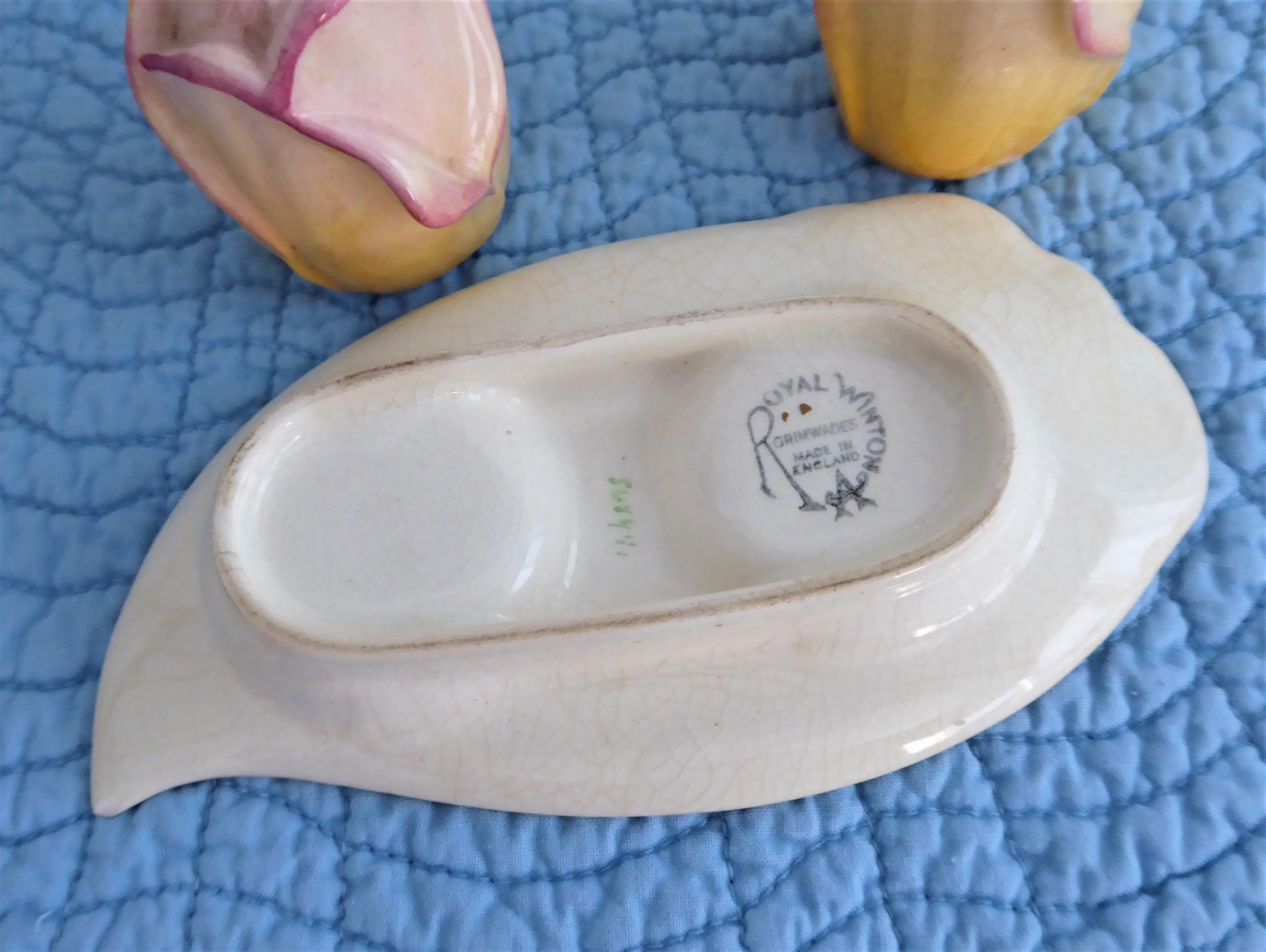 Vintage Royal Winton Grimwades Rosebud Salt & Pepper Set with Tray - Relief Molded Ware (1942-1950s) | Classic English Tableware for Tea Parties & Collectors