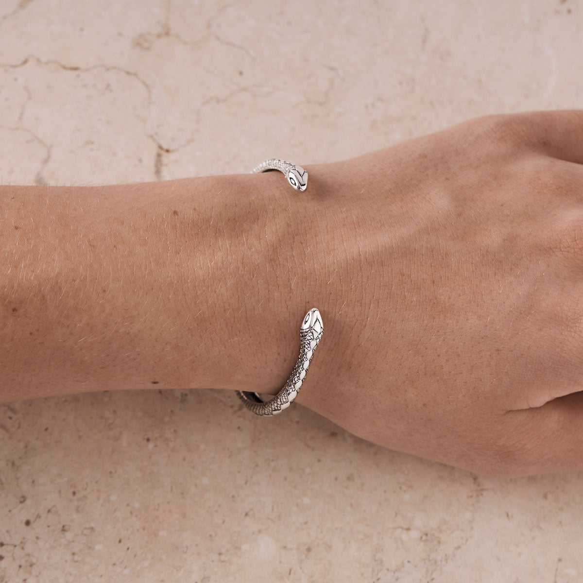 Exquisite Diamond Python Snake Cuff Bracelet - Elegant Reptile Jewelry for Women - Perfect for Parties, Weddings & Fashion Accessories