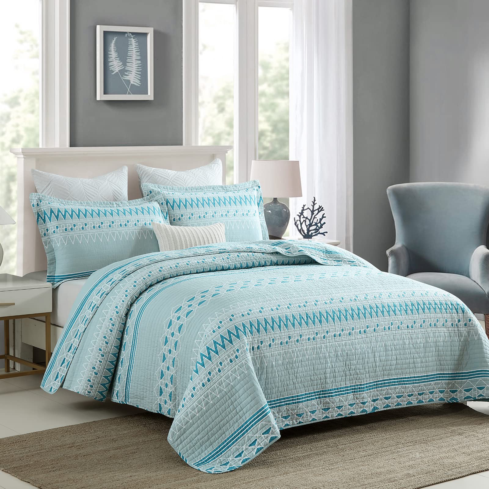 Y-PLWOMEN 100% Cotton Queen Size Quilt Set - Grey Blue Geometric Striped Lightweight Bedspread | 3-Piece All Season Soft Quilt for Bedroom Decor & Guest Room Comfort