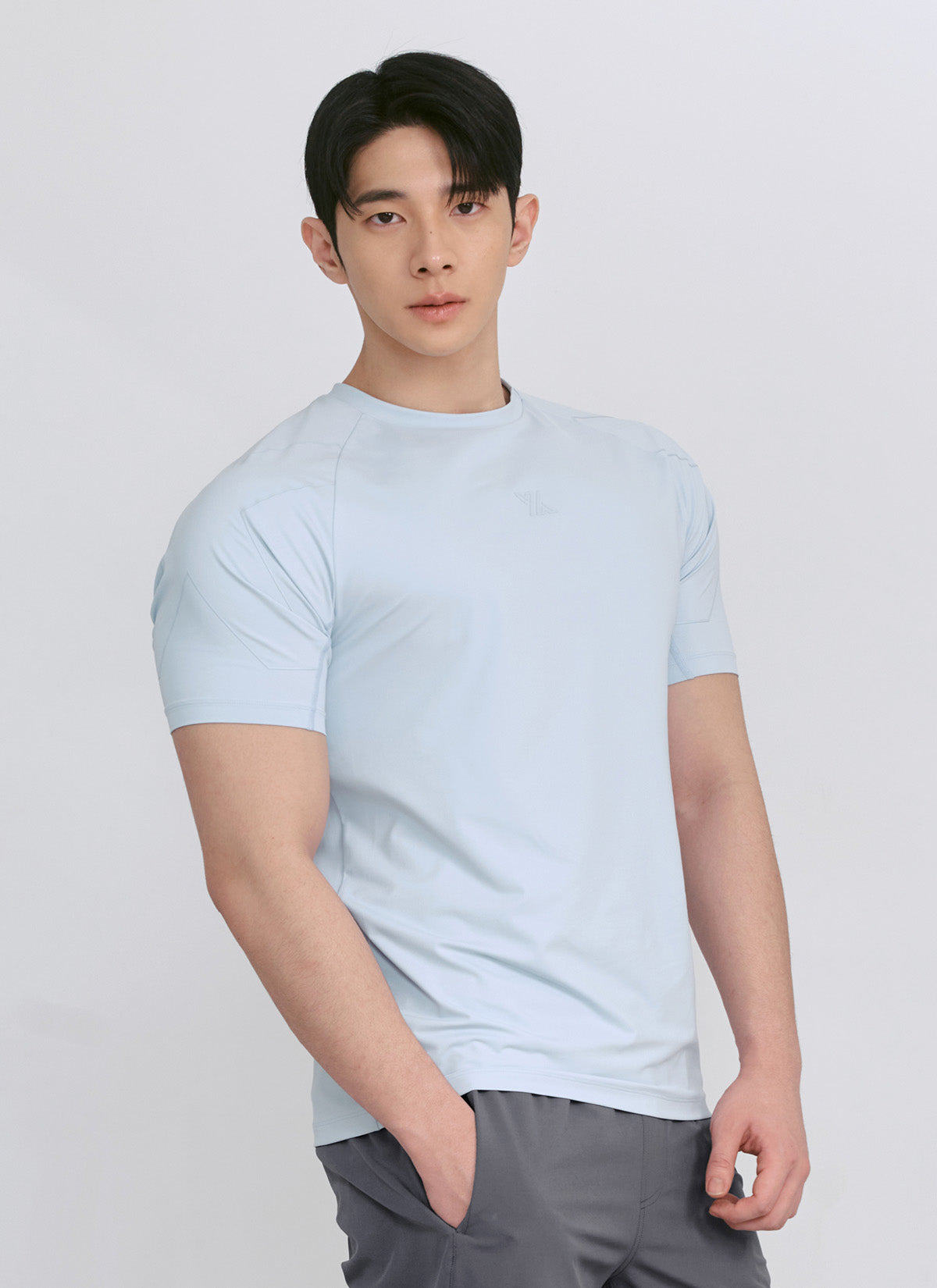 Active Cooling Muscle Fit Short Sleeve T-Shirt for Men - Moisture Wicking Workout Shirt with Breathable Fabric - Perfect for Gym, Running & Outdoor Sports