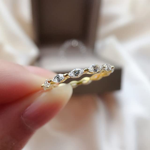 Luxury 925 Sterling Silver Women's Engagement Ring with Genuine Crystal Zircon Stone - Minimalist Wedding Band for Her - Perfect for Proposals, Anniversaries & Special Occasions