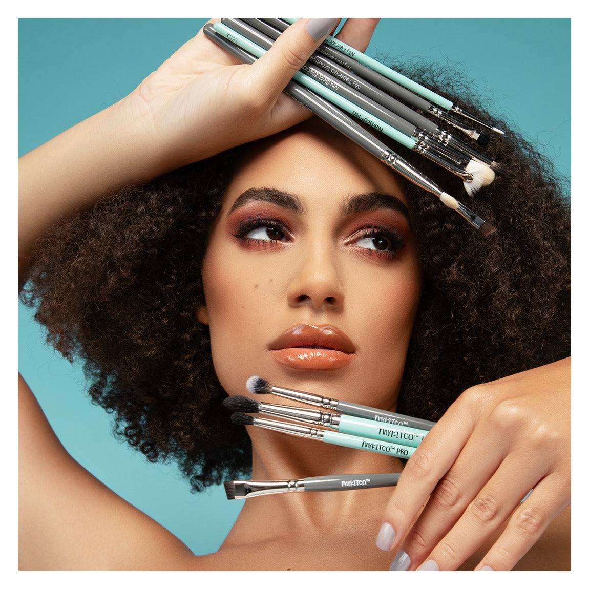 Professional Complete Eye Brush Set for Makeup Artists - 12 Piece Vegan & Cruelty-Free Eye Shadow Brushes Kit for Blending, Smudging, and Precision Application | Perfect for Beginners & Professionals