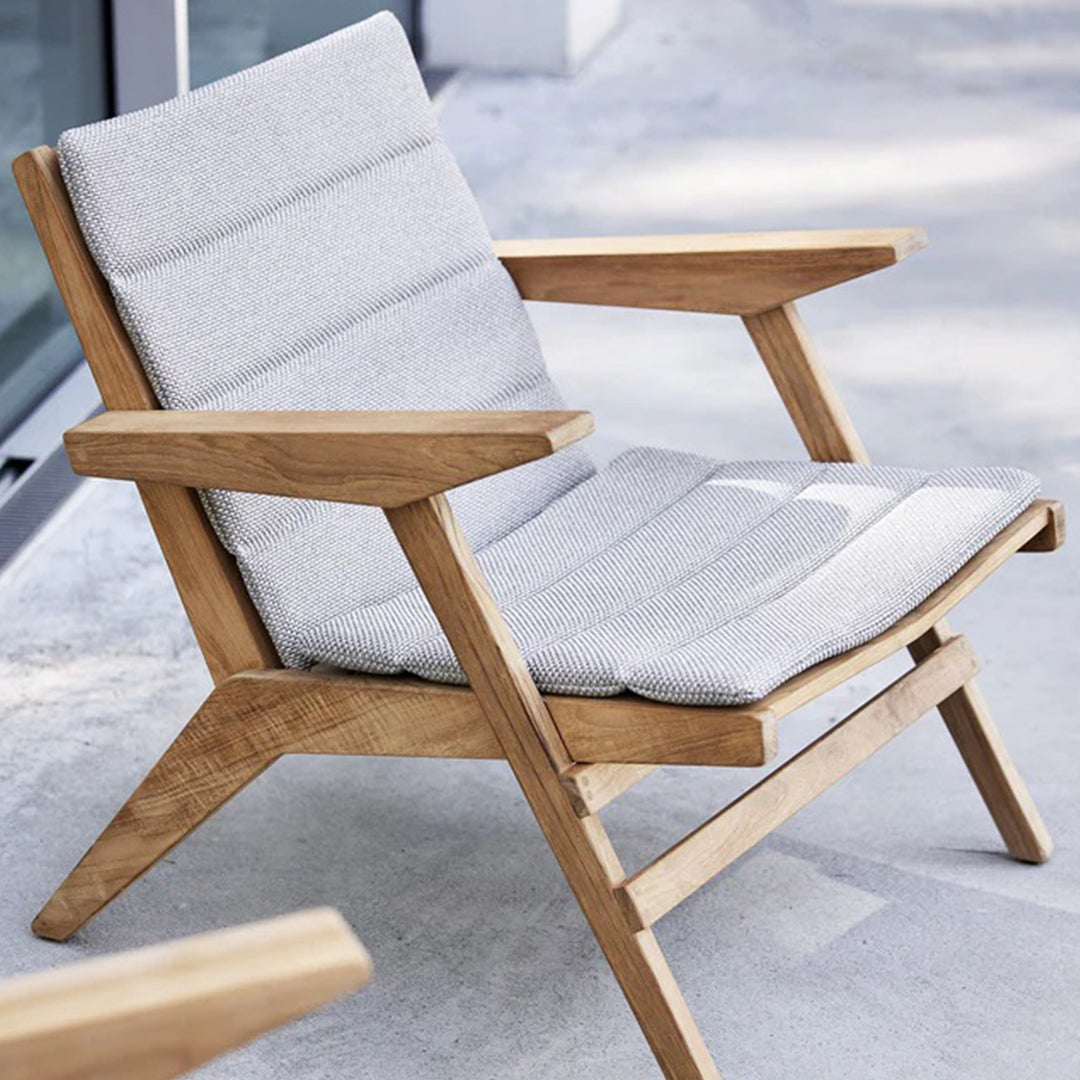 Flip Outdoor Lounge Chair - Lightweight Folding Patio Chair for Pool, Beach, and Backyard Relaxation - Perfect for Sunbathing, Camping, and Outdoor Lounging