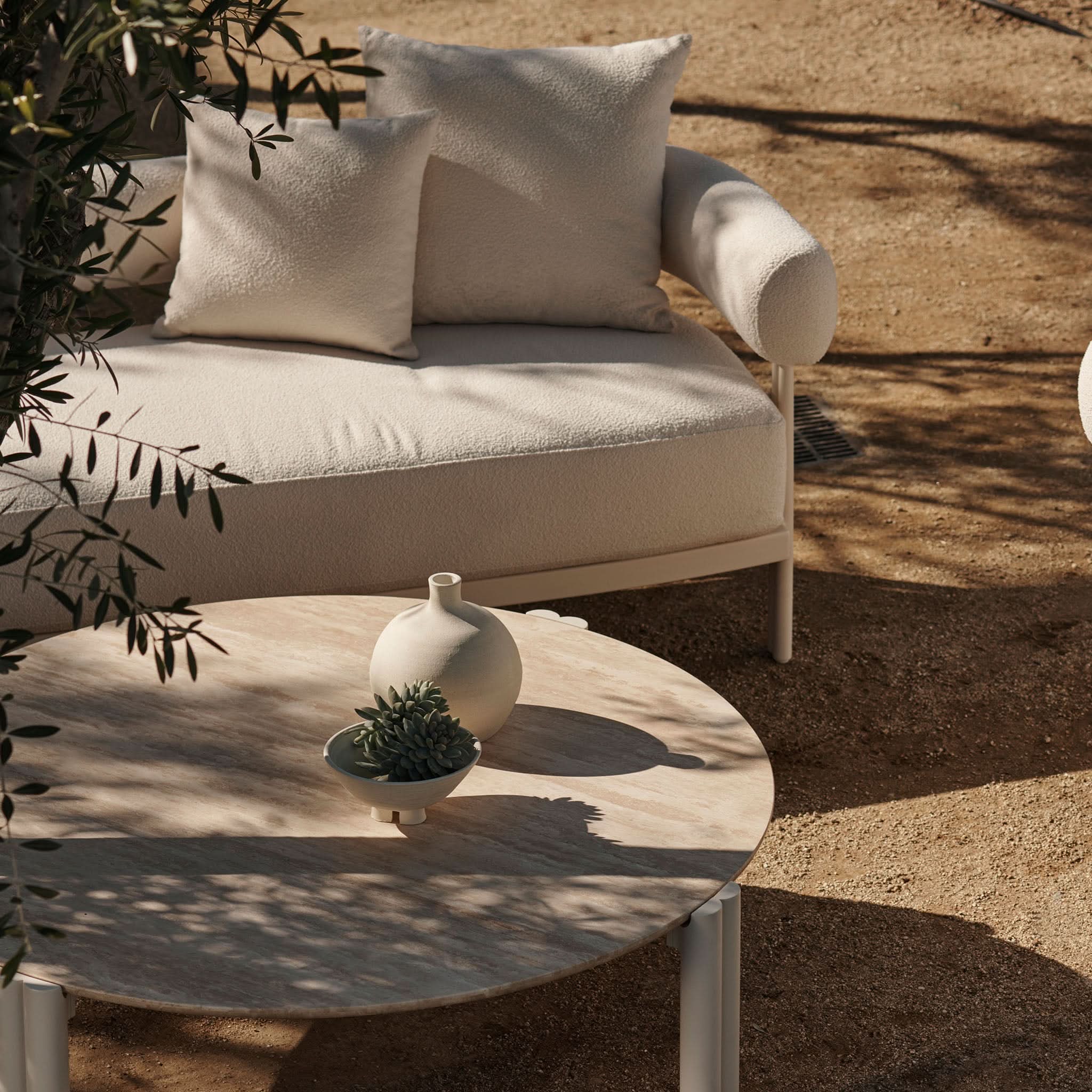 Modern Round Aluminum Coffee Table - Lightweight & Durable Indoor/Outdoor Living Room Center Table for Patio, Lounge, or Garden Decor