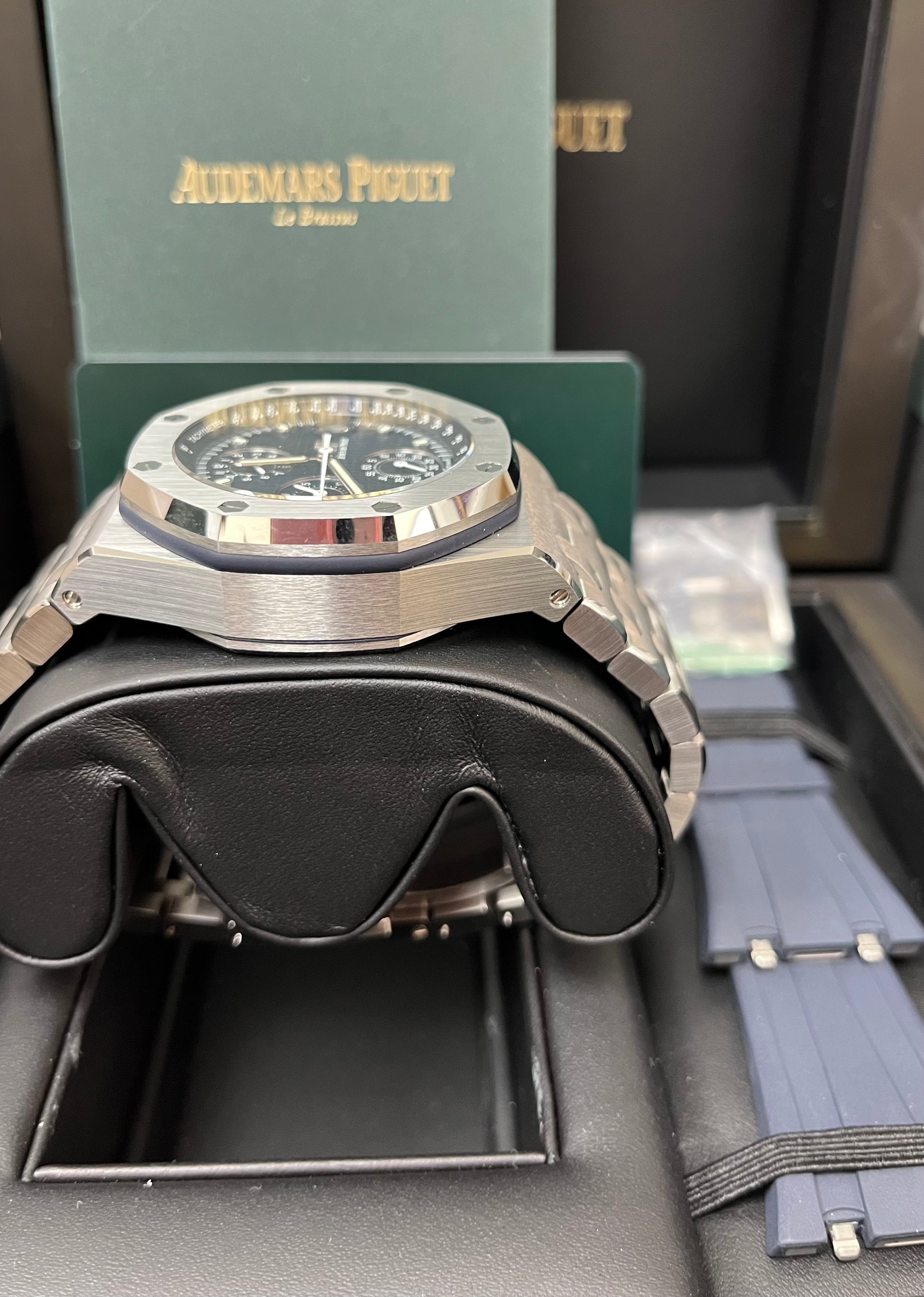 Audemars Piguet Royal Oak Offshore 42mm Chronograph Men's Watch 26238ST.OO.2000ST.01 - Luxury Stainless Steel Sports Watch for Business, Gifting & Special Occasions