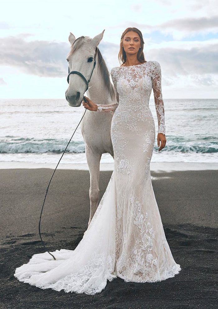 Pronovias Panjin Wedding Dress - Elegant Lace Bridal Gown for Church & Beach Ceremonies | Perfect for Romantic Outdoor Weddings