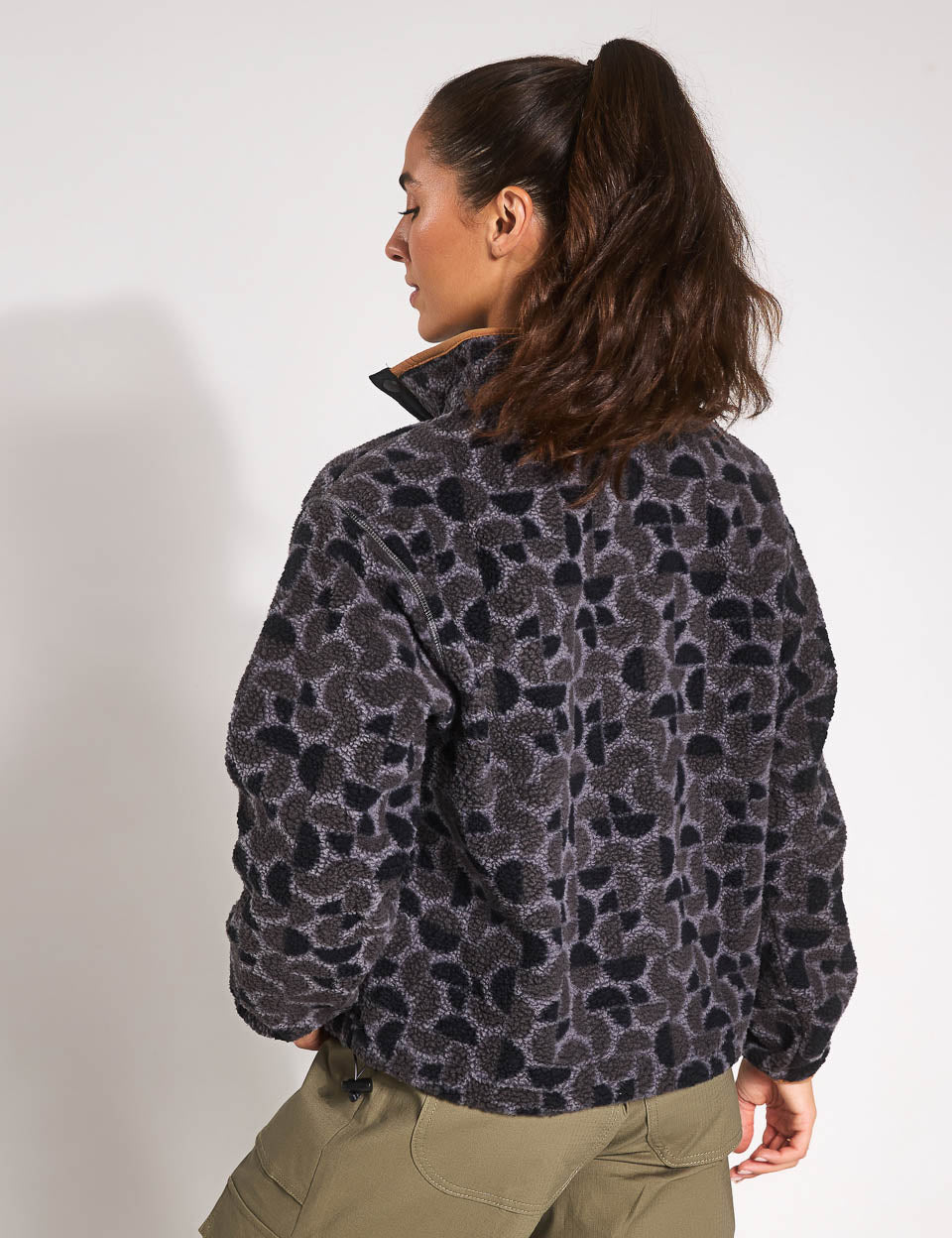Helvetia II Cropped Sherpa Half Snap Printed Fleece Jacket - Black Retroscape | Vintage Style Women's Outerwear for Fall & Winter Fashion | Perfect for Casual Outings, Streetwear & Layering