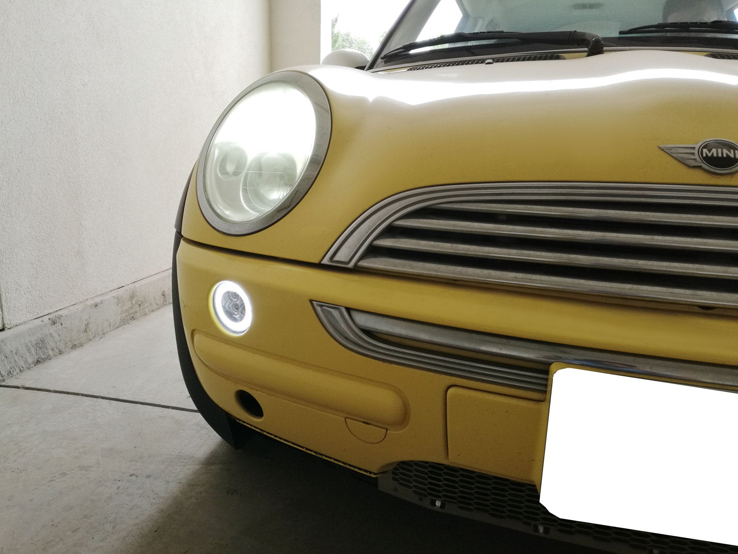 Clear LED Halo Turn Signal Light Assembly for MINI Cooper R50 R52 R53 - Enhanced Visibility & Style Upgrade for Night Driving & Custom Car Mods