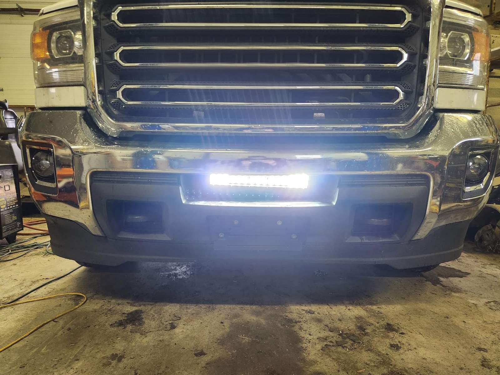 iJDMTOY 96W High Power LED Light Bar for GMC Sierra 2500/3500 HD (2015-2019) - Lower Grille Mount with Brackets & Wiring Kit - Off-Road Lighting for Trucks, Camping & Night Driving