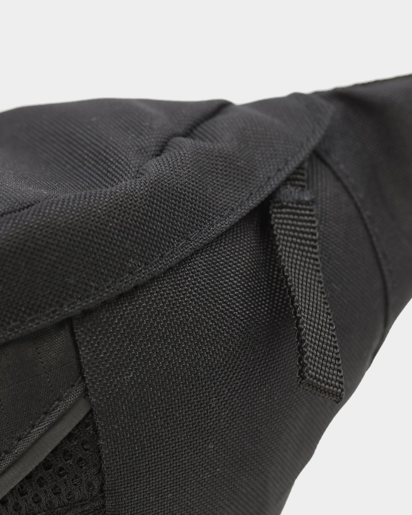 Adidas Waist Bag for Men & Women - Lightweight & Water-Resistant Black Fanny Pack for Running, Hiking, Travel & Everyday Use