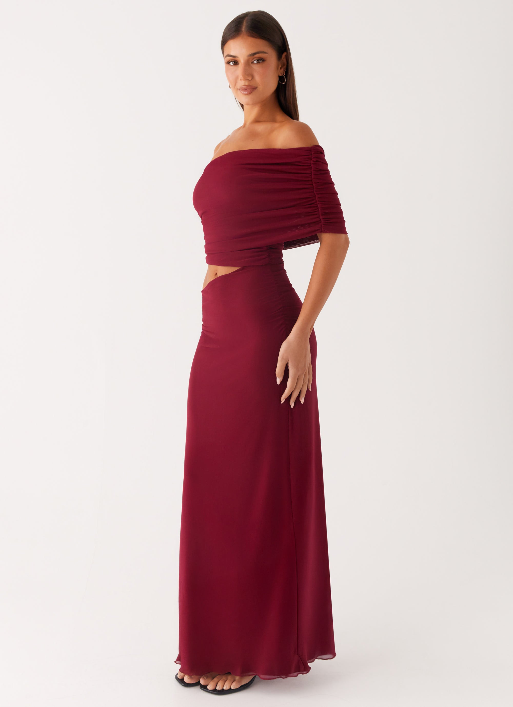Gillian Women's Maxi Dress - Elegant Long Sleeve Flowy Boho Dress in Maroon for Casual Wear, Parties & Special Occasions