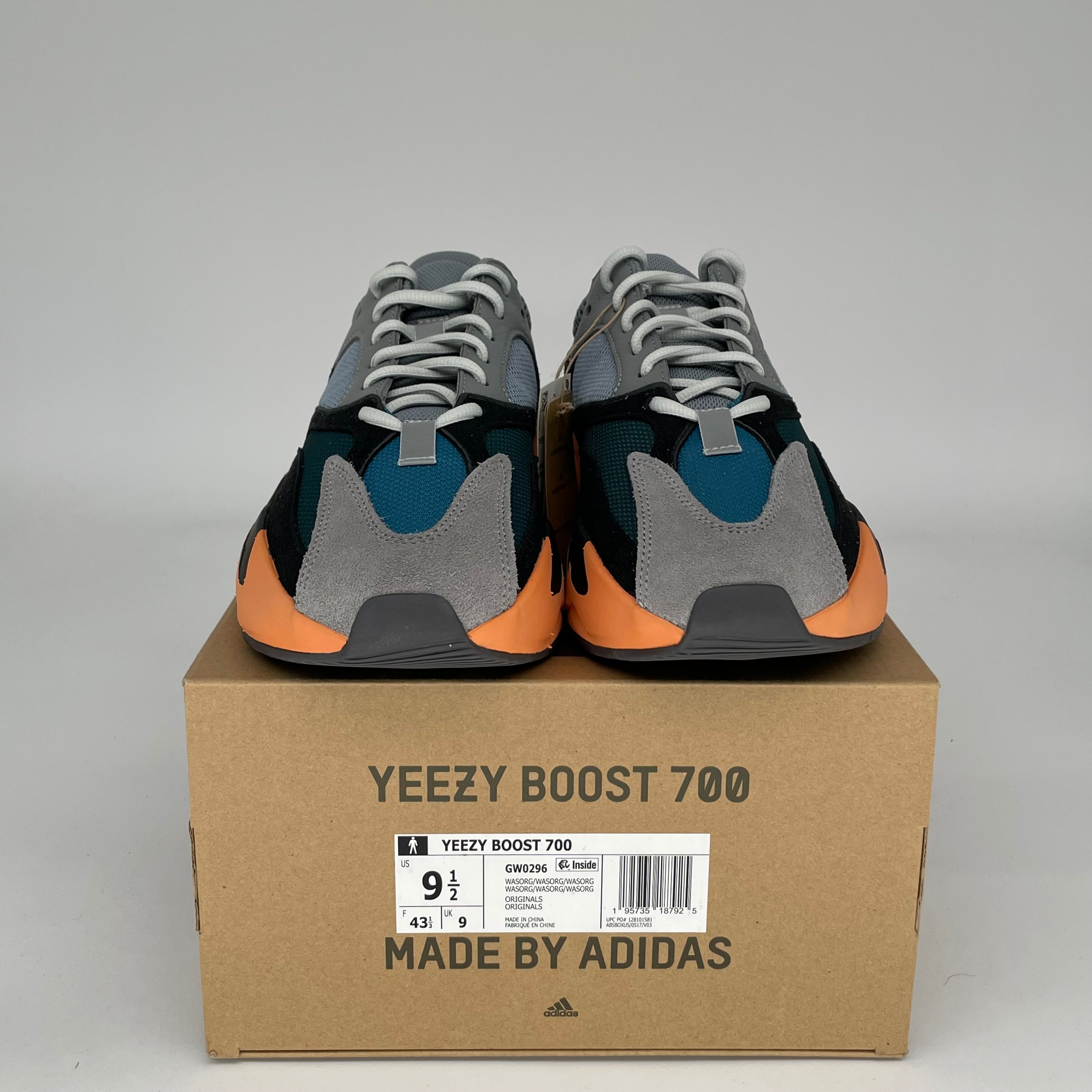 Adidas Yeezy 700 