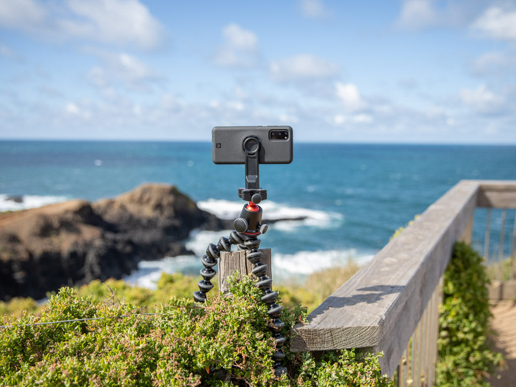 Universal Tripod Adapter Kit for Samsung Galaxy - Compatible with Galaxy S21/S20/Note 20 & More - Perfect for Vlogging, Photography, and Live Streaming