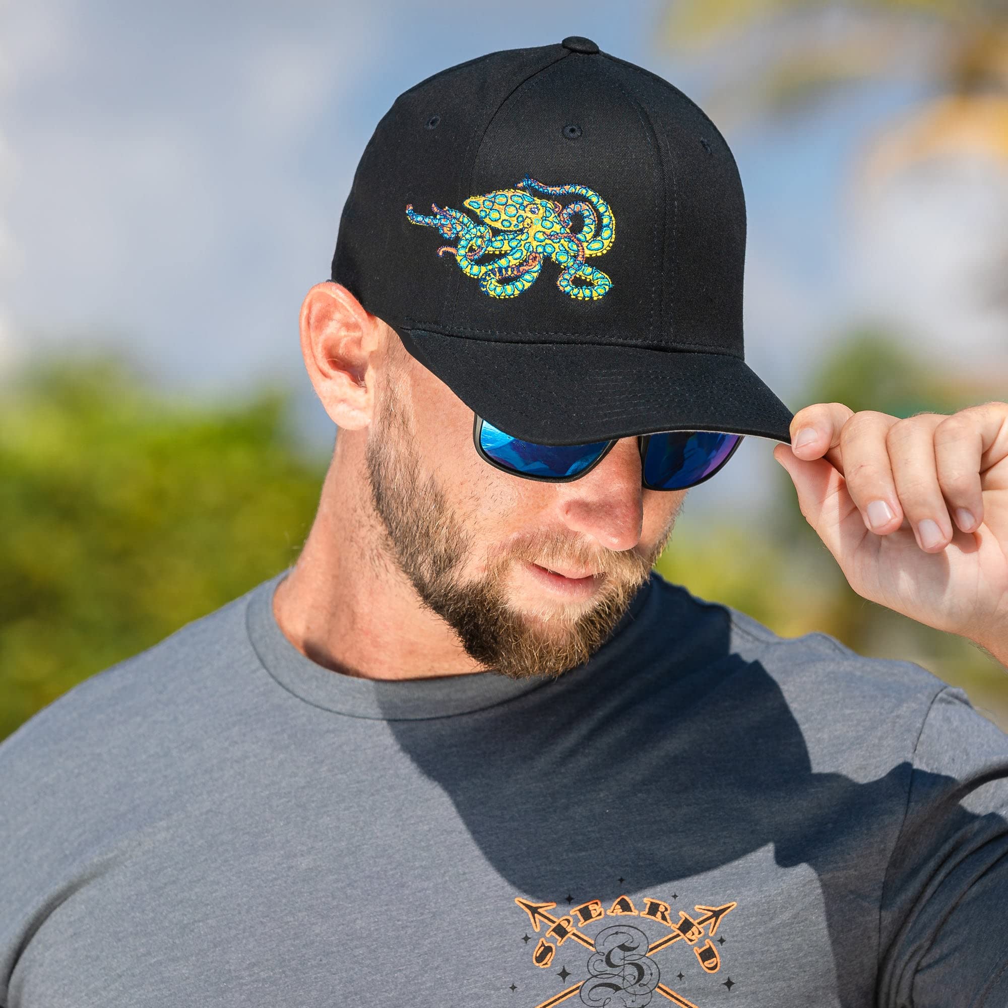 Blue Ring Octopus Scuba Diving Flexfit Cap - Perfect for Underwater Adventures and Outdoor Activities