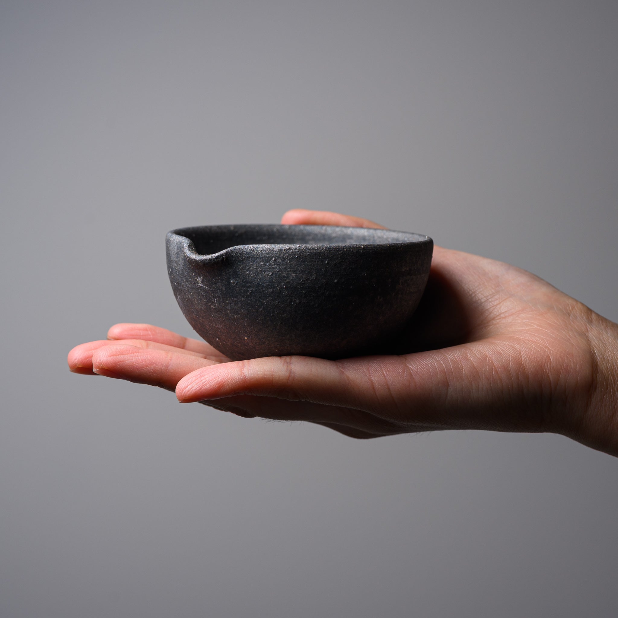 Handmade Japanese Shigaraki Ware Small Serving Bowl with Spout - Authentic Ceramic Tea Cup for Matcha, Sake & Desserts | Perfect for Japanese Tea Ceremony, Home Decor & Gift Giving