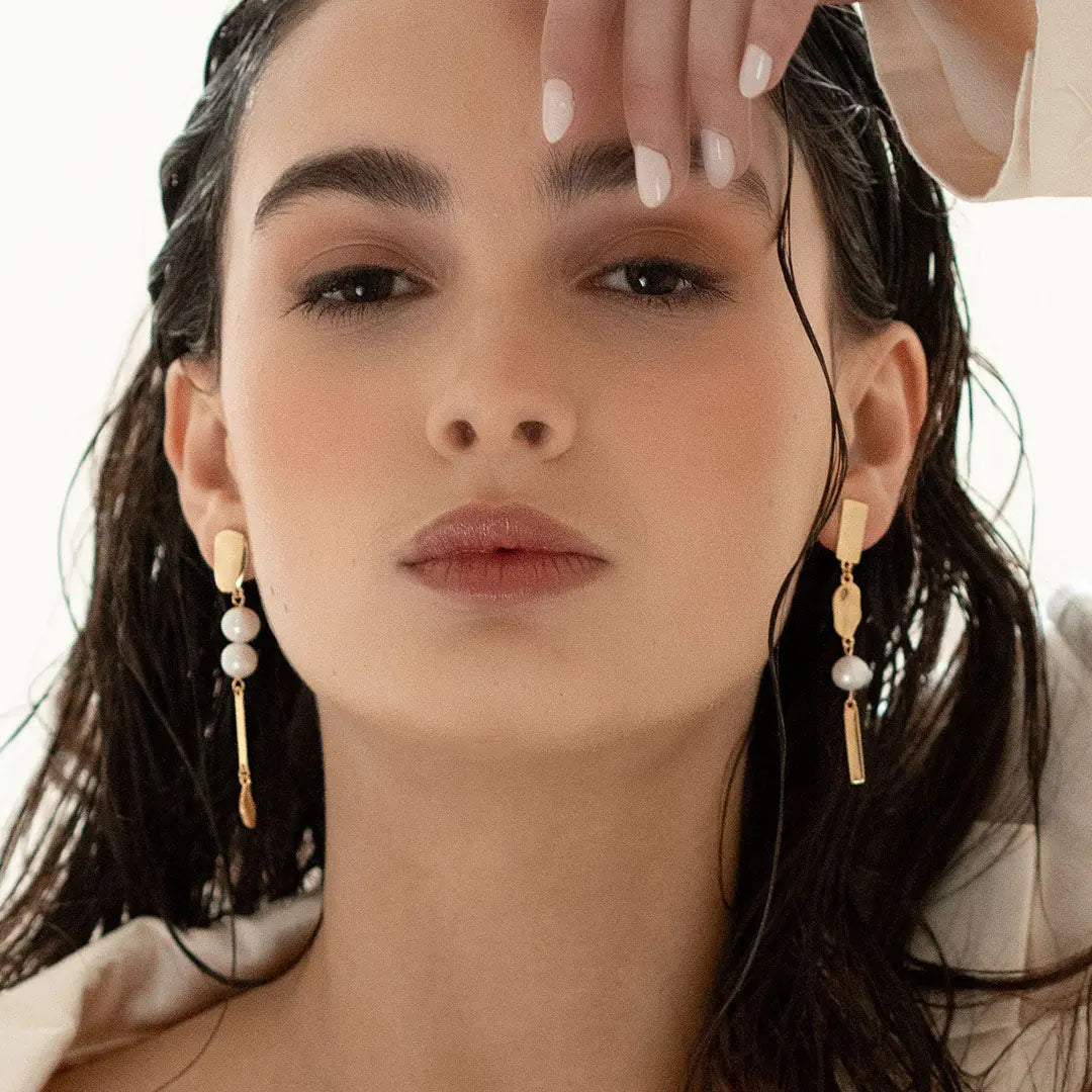 Stylish Antony Earrings for Women - Trendy Gold Hoop Earrings for Everyday Wear - Perfect for Parties, Work & Casual Outfits