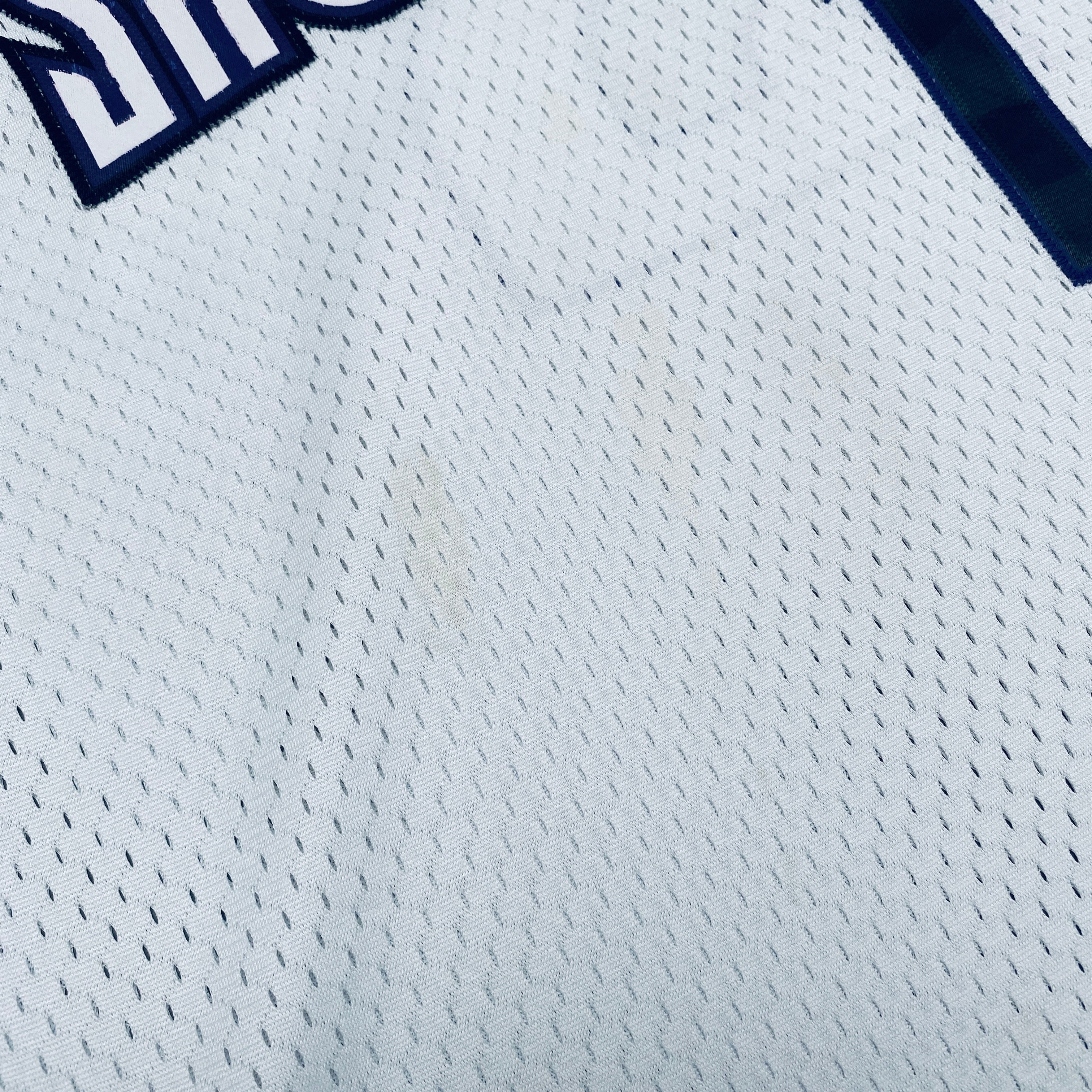 Sacramento Kings Tyreke Evans 2009-10 Rookie White Stitched NBA Jersey XXL - Authentic Adidas Basketball Jersey for Fans, Collectors & Game Day Outfits