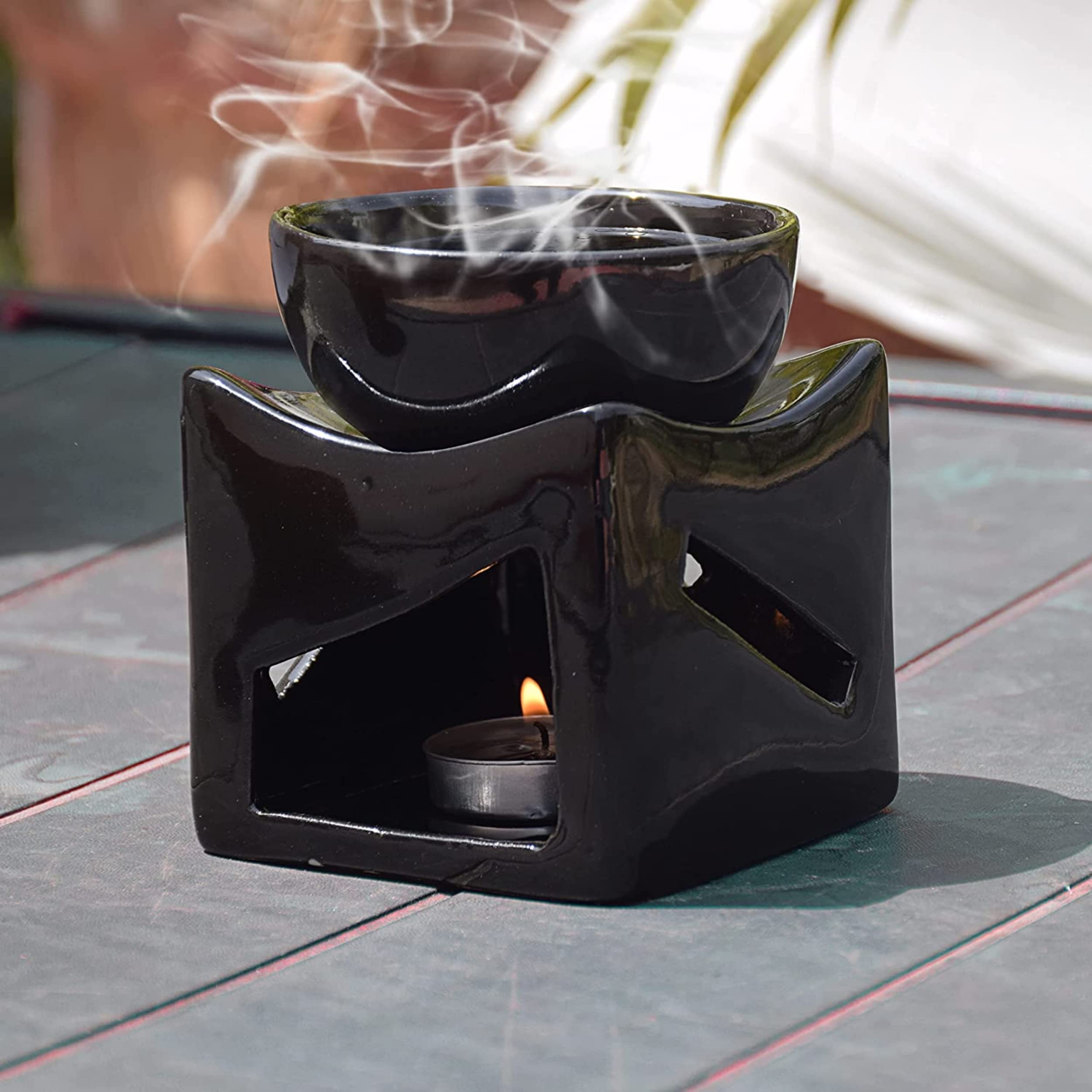 Pure Source India Ceramic Clay Aroma Oil Diffuser & Candle Holder - 4.25 Inch Extra Large Bowl with Tealight (Black) - Perfect for Aromatherapy, Home Decor, Yoga & Meditation Spaces