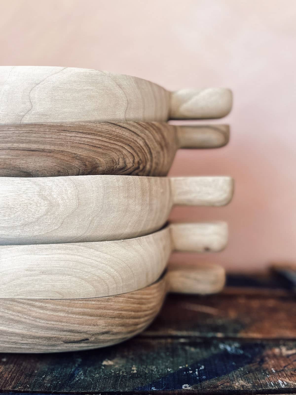 Premium Handcrafted Walnut Wood Bowl with Double Handles - Perfect for Serving Salads, Fruits, and Snacks at Parties or Family Gatherings