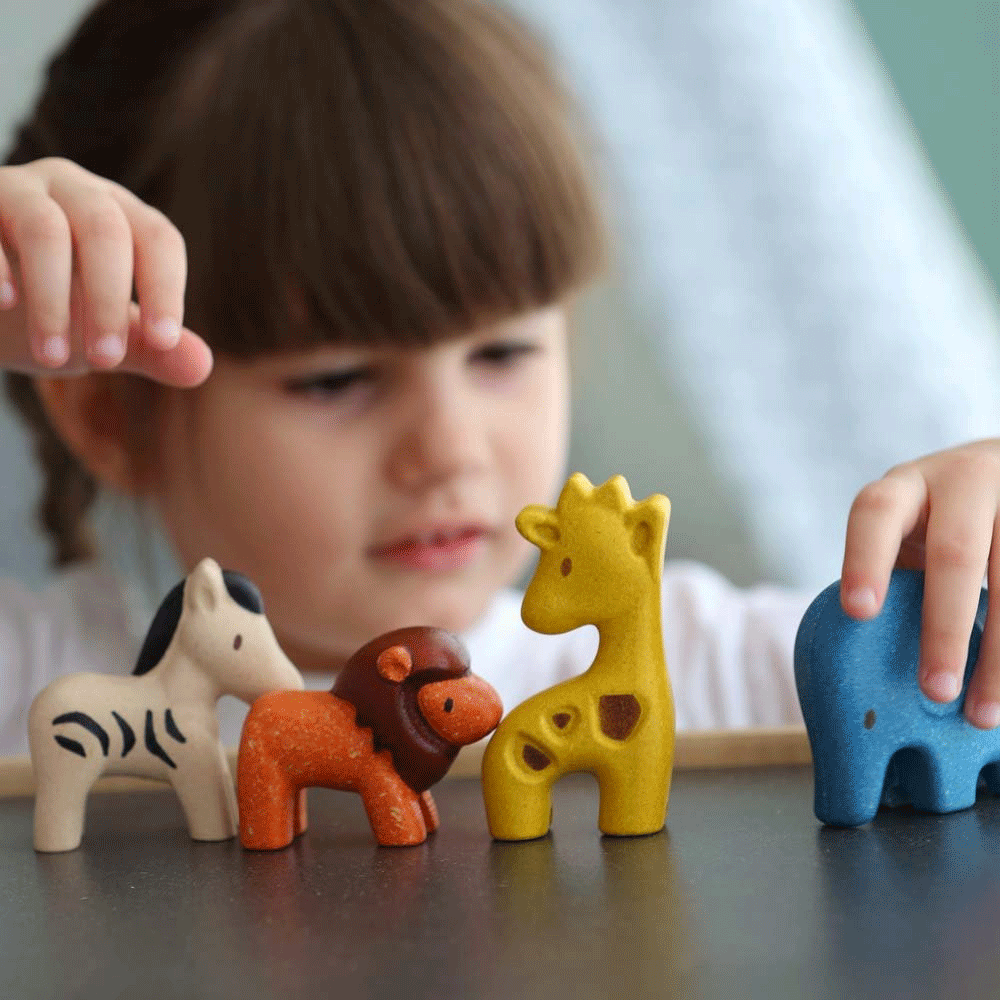 PlanToys Lion - Eco-Friendly Wooden Lion Toy for Kids | Perfect for Imaginative Play, Animal Learning & Nursery Decor