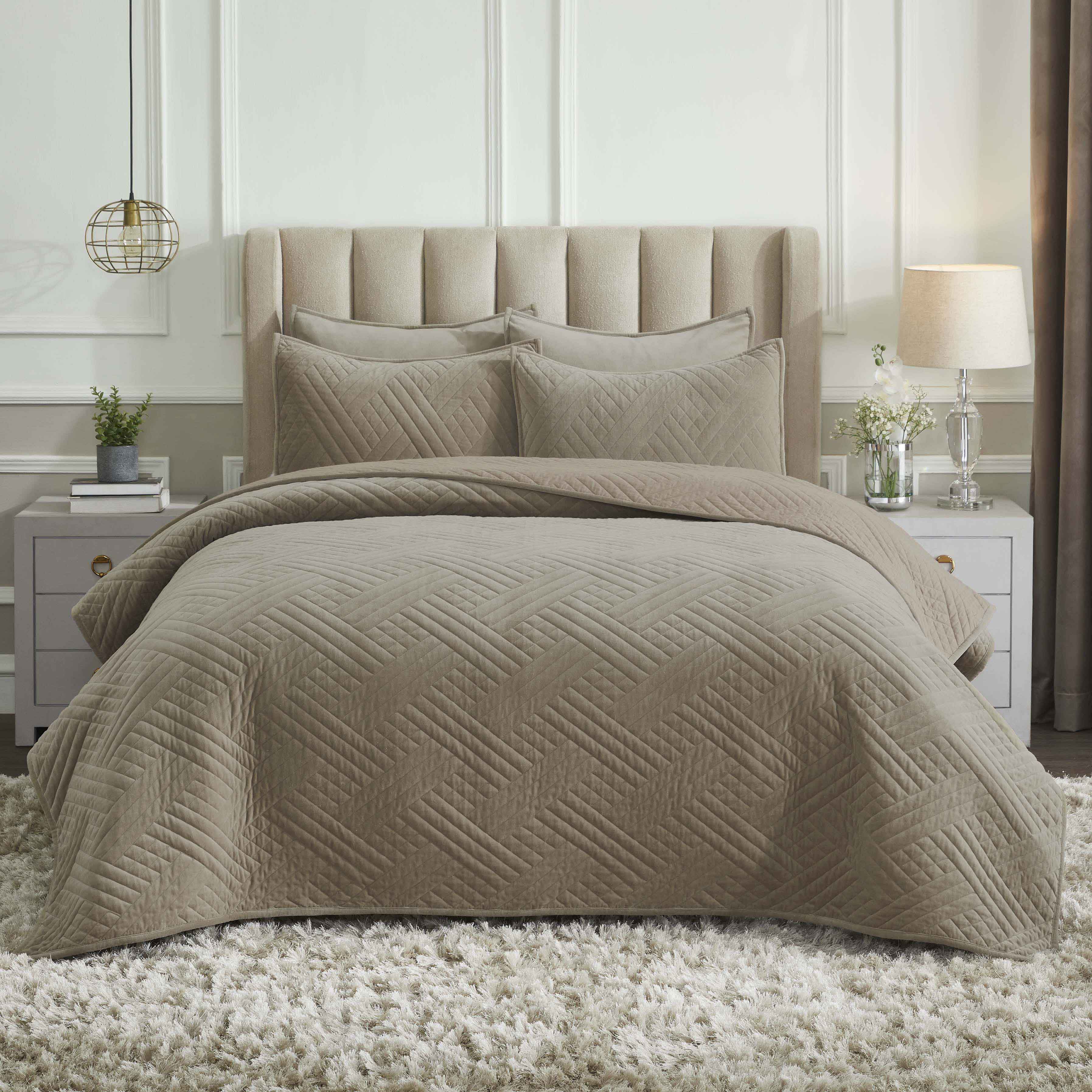 Karina Cotton Velvet Lightweight Quilt & Sham Set - Ultra Soft Bedding for All Seasons | Perfect for Master Bedroom, Guest Room & Cozy Nights