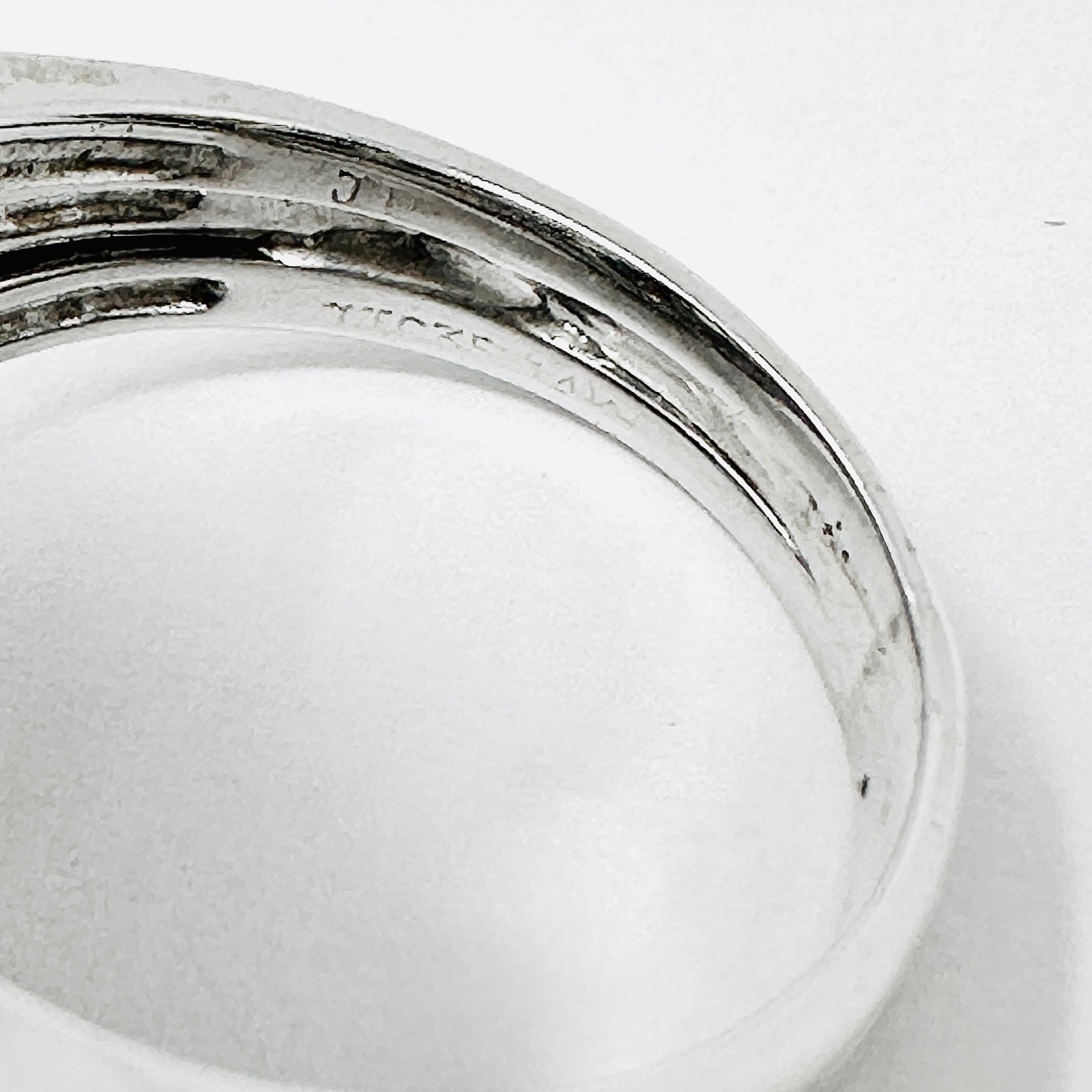 14K White Gold Diamond Swirl Ring for Women - Elegant Twist Design Wedding Band, Anniversary Gift for Her - Perfect for Engagement, Proposal & Special Occasions