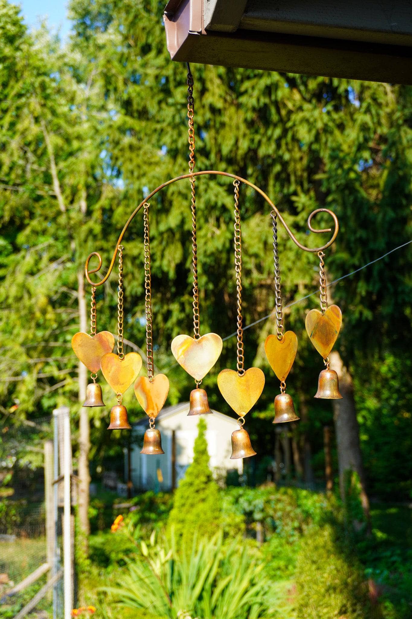 Hearts Wind Chime - Elegant Outdoor Garden Decor with Melodic Tones for Patio, Porch, and Backyard Relaxation