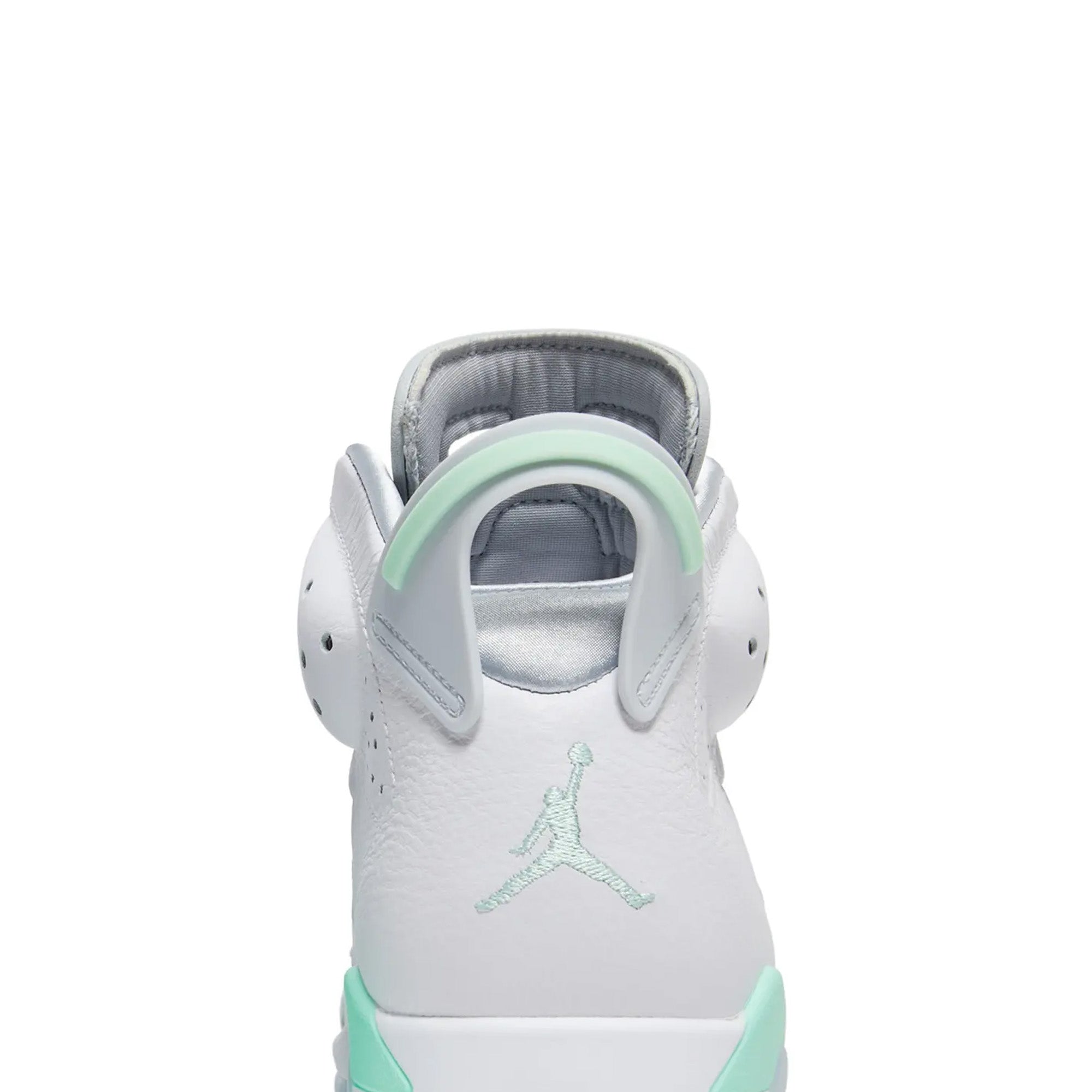 Air Jordan 6 Retro 'Mint Foam' Men's Basketball Shoes 2022 Release - Perfect for Streetwear Fashion & Sneaker Collectors