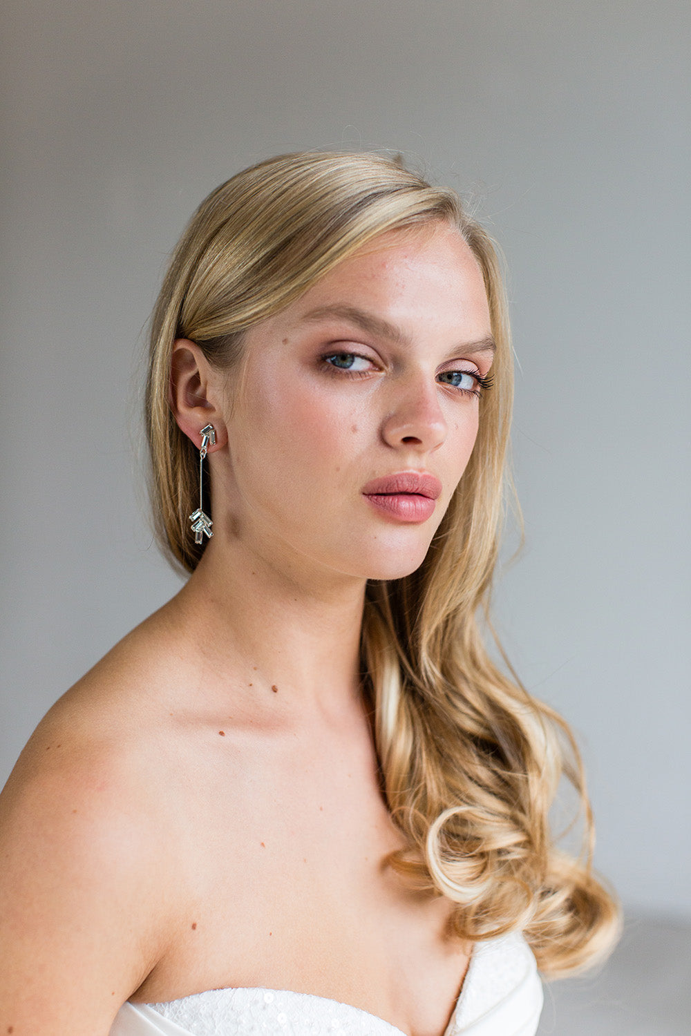 Stylish Austin Earrings for Women - Trendy Dangle Hoop Earrings for Everyday Wear & Special Occasions