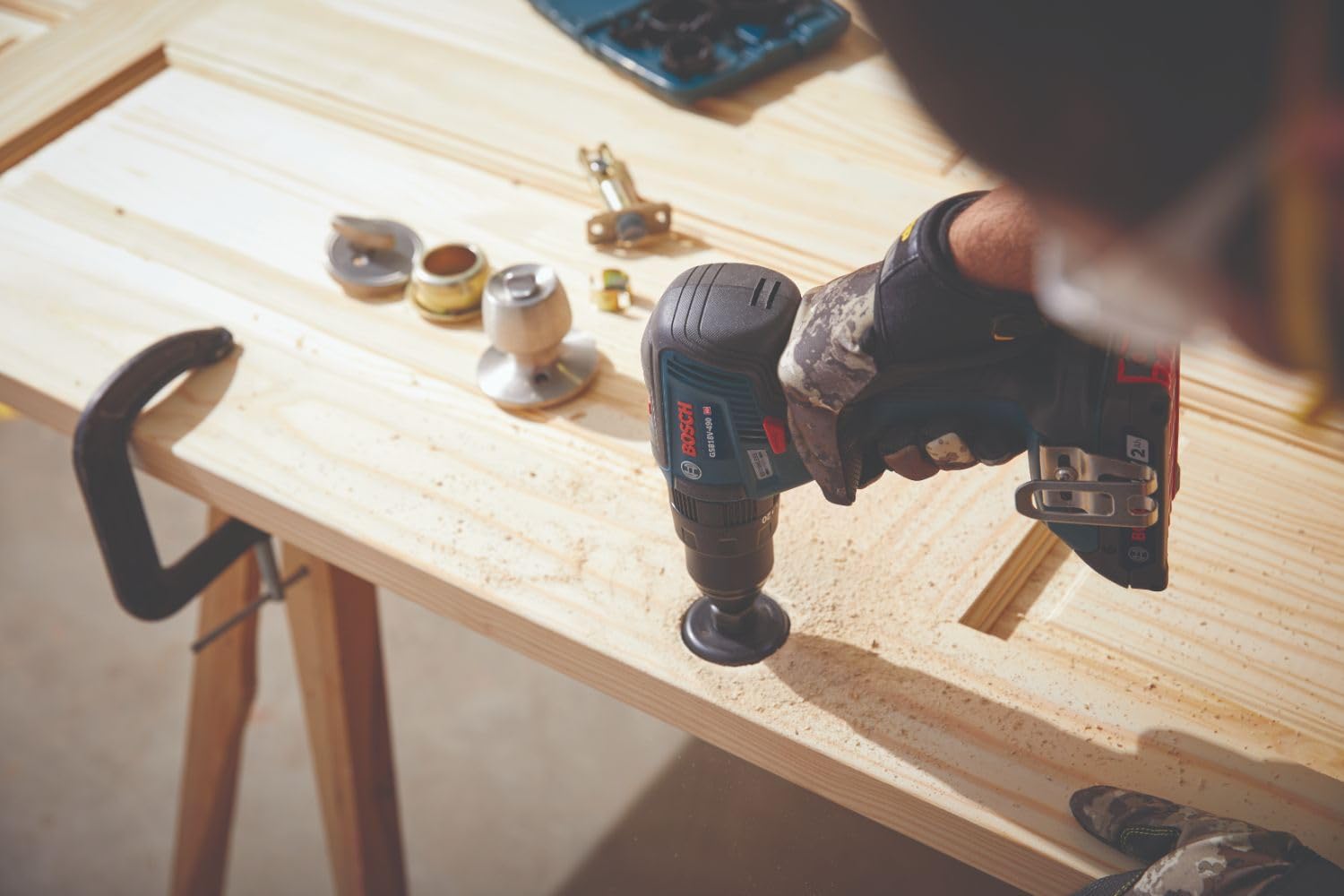 BOSCH GXL18V-240B22 18V Cordless 2-Tool Combo Kit with 1/2