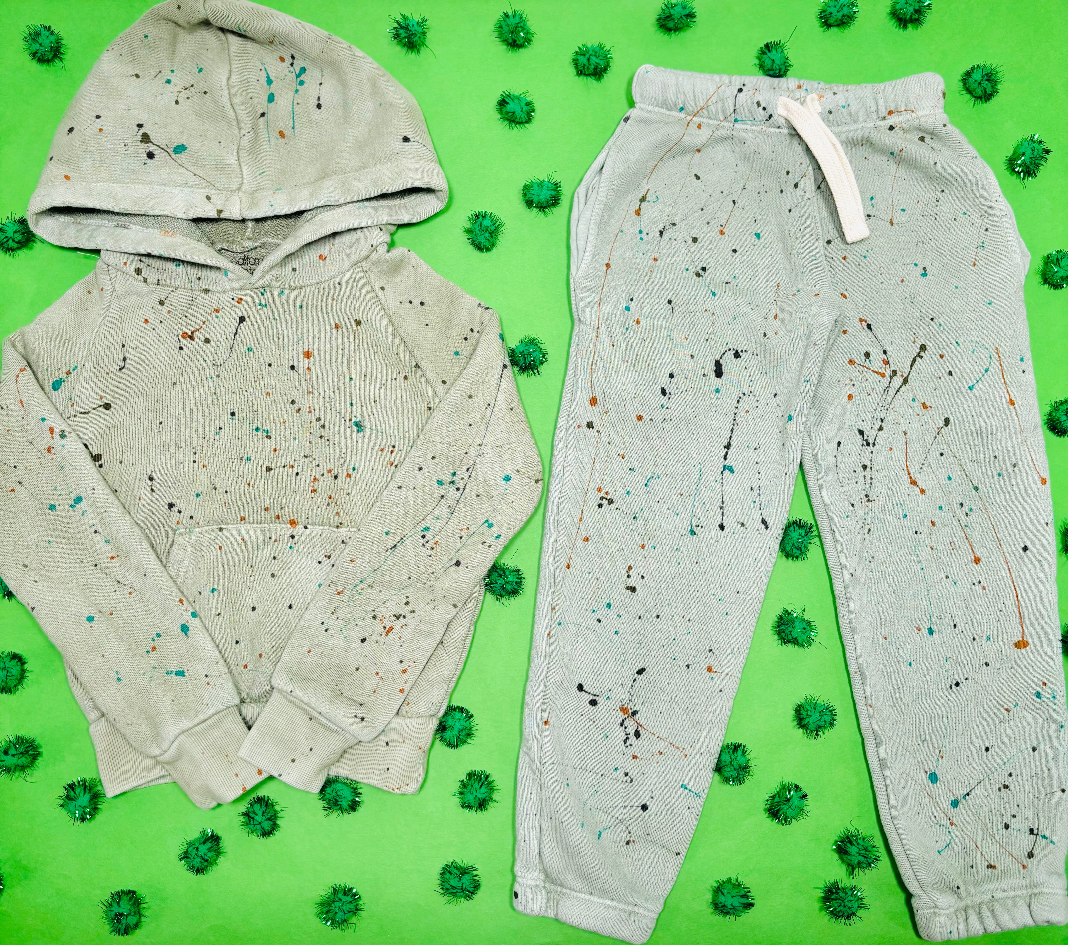 Trendy Paint Splatter Sweatpants for Women & Men - Comfortable & Stylish Joggers for Casual Wear, Gym, and Lounge