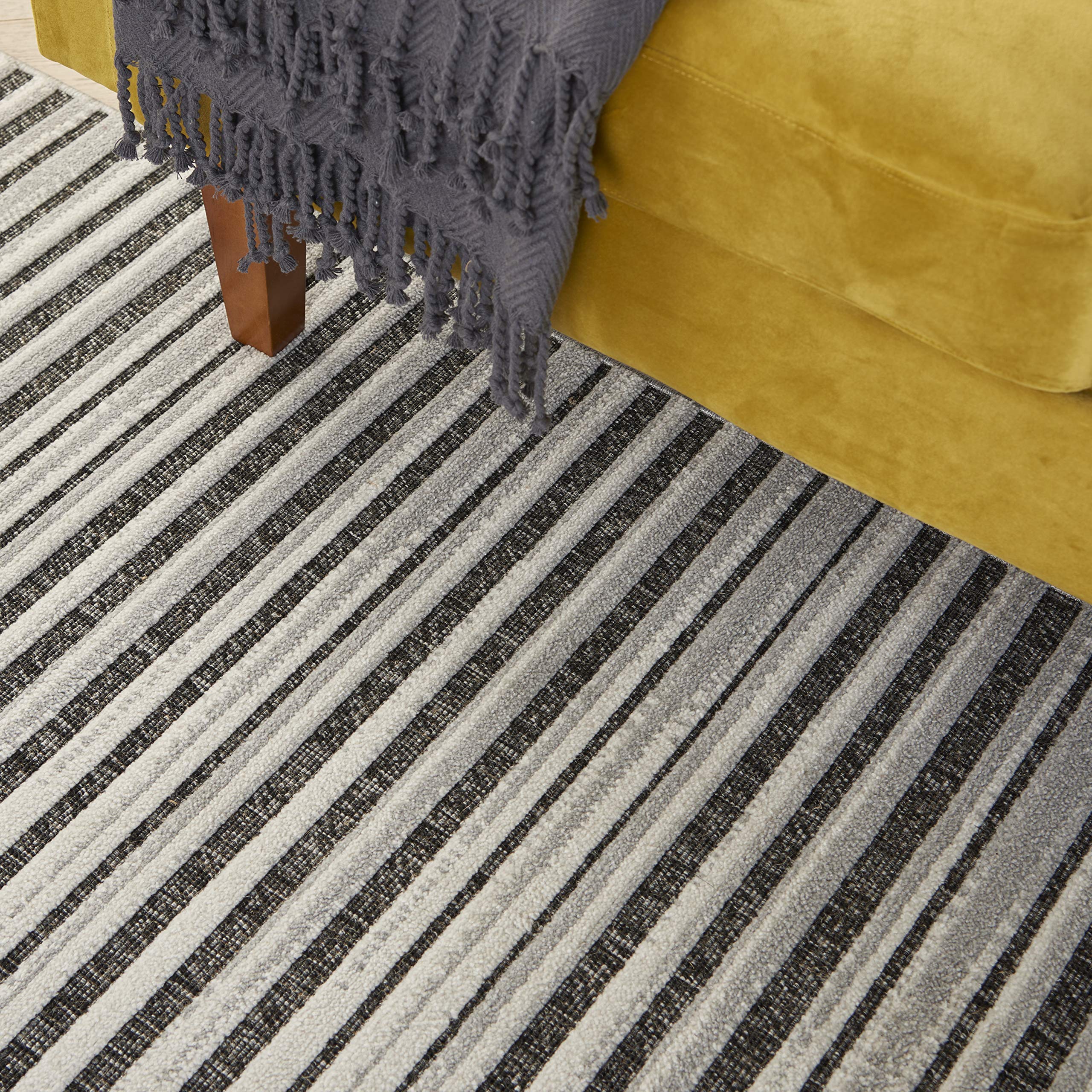 Nourison Calobra Modern Dark Grey 5'3