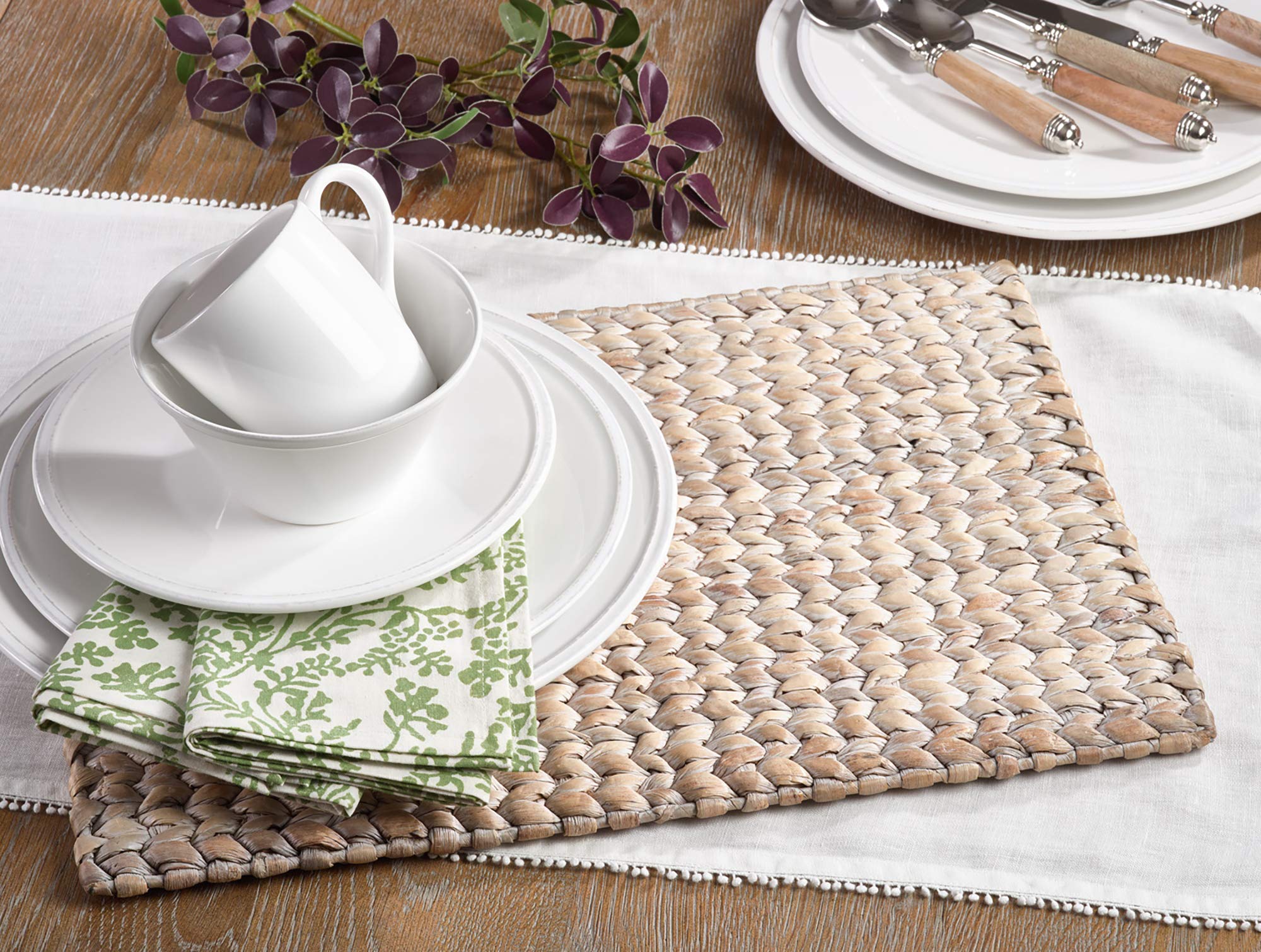 Natural Woven Water Hyacinth Placemats Set of 4 - Eco-Friendly White Table Mats for Dining, Kitchen, or Outdoor Picnic Use