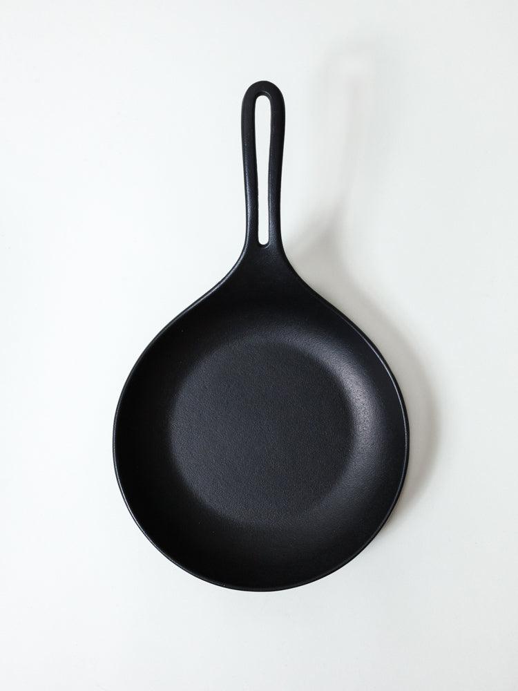 Premium Iwachu Japanese Cast Iron Skillet - 10 Inch Traditional Iron Frying Pan for Searing, Baking & Stovetop Cooking - Perfect for Steak, Pancakes & Camping Outdoor Use