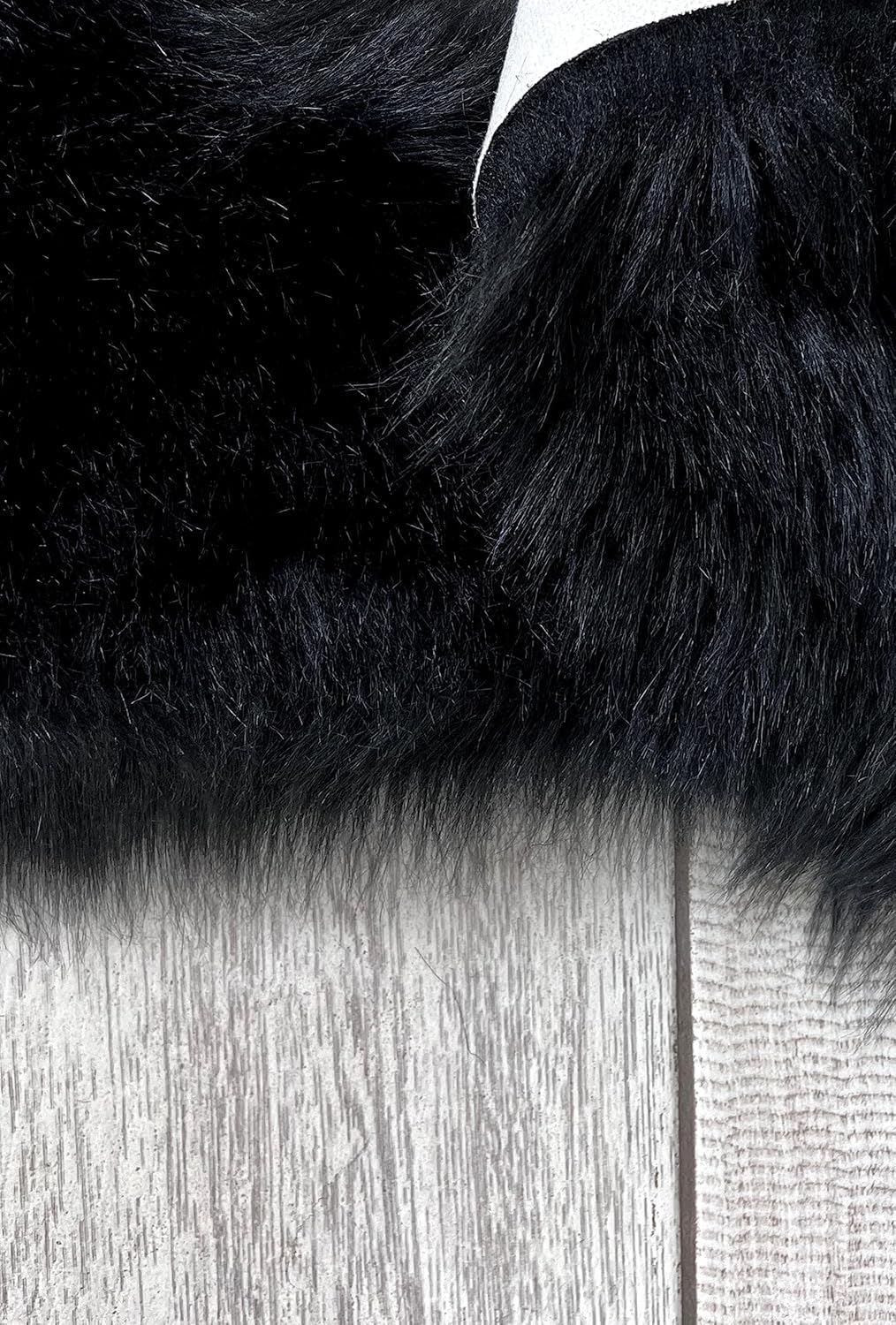 LAMBZY Faux Sheepskin Super Soft Hypoallergenic Silky Square Shag Rug - 3'6