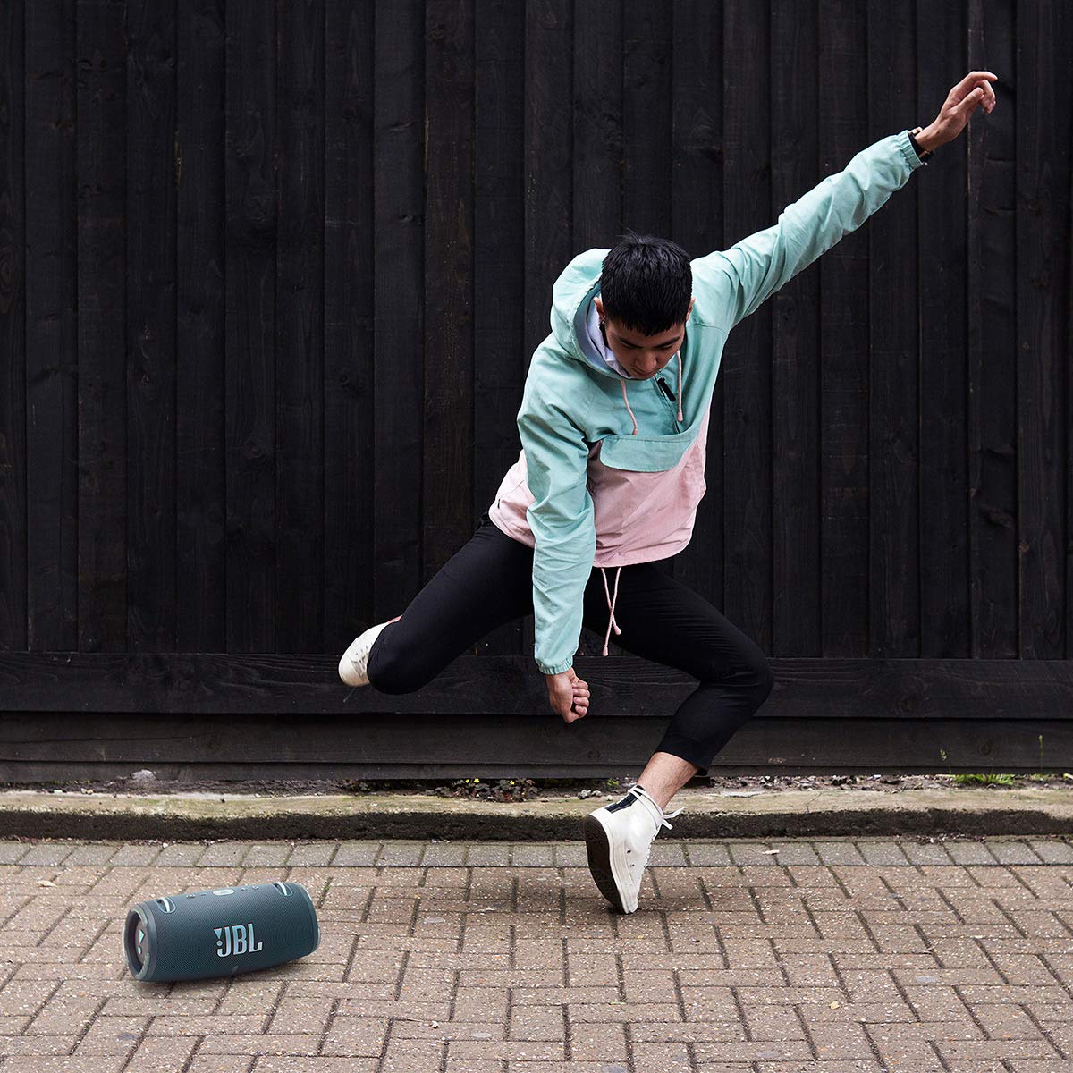 JBL Xtreme 3 Portable Bluetooth Speaker - IP67 Waterproof, 15H Playtime, PartyBoost (Blue) - Perfect for Outdoor Adventures, Beach Parties & Poolside Entertainment