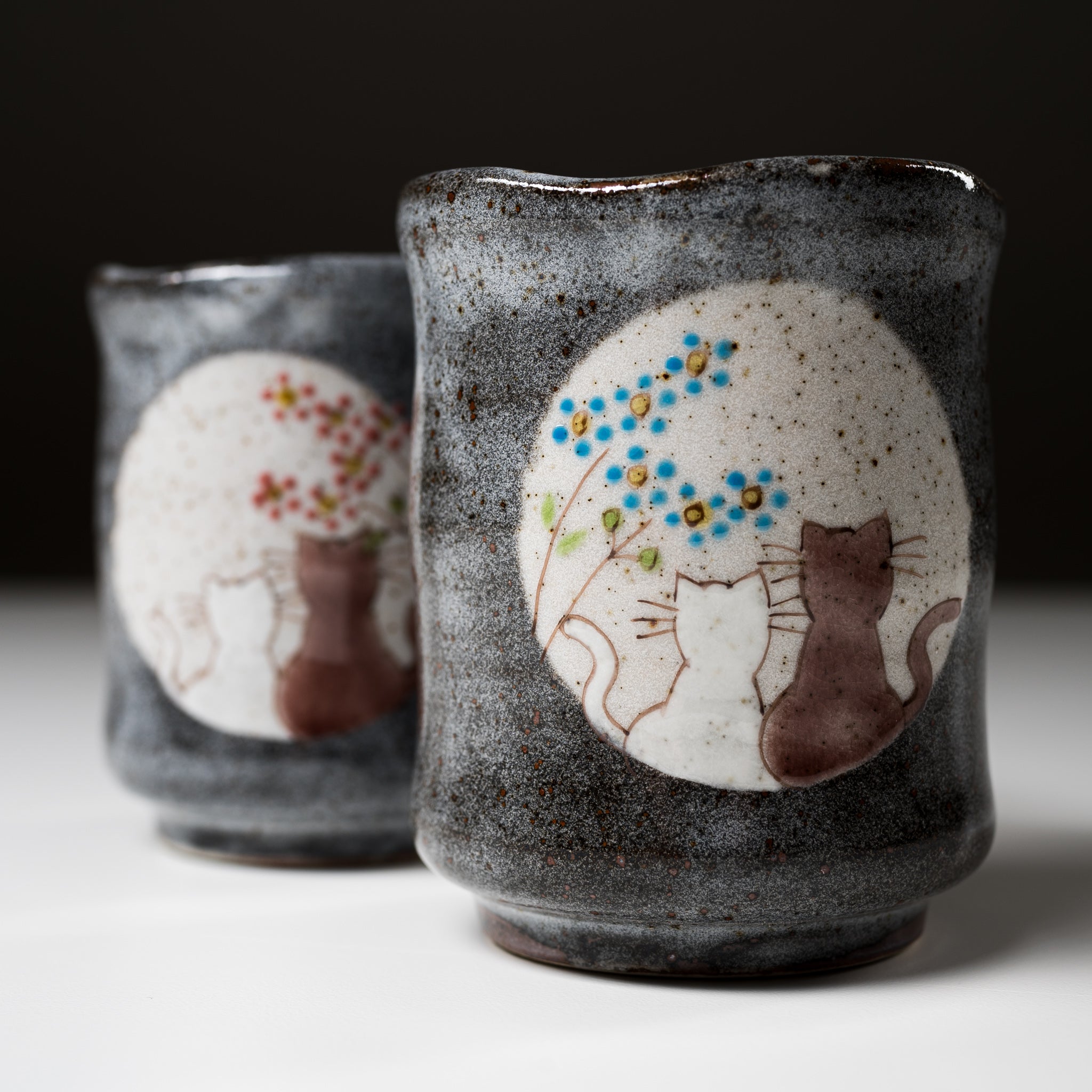 Kutani Ware Pair Yunomi Tea Cup - Twilight Cat Design | Handmade Japanese Ceramic Tea Cups for Hot & Cold Drinks | Perfect for Matcha, Green Tea, or Coffee