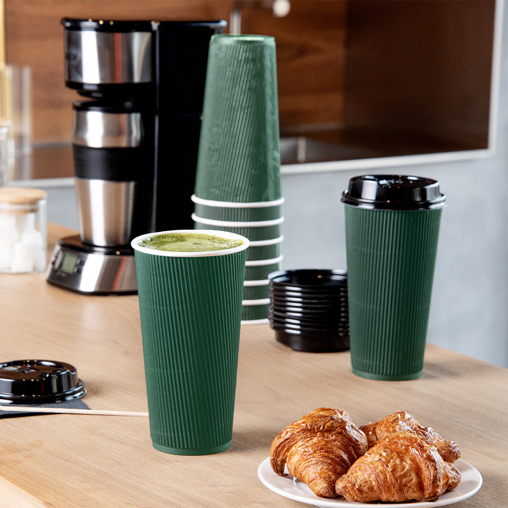 20 oz Forest Green Disposable Paper Coffee Cups with Ripple Wall - 3.5