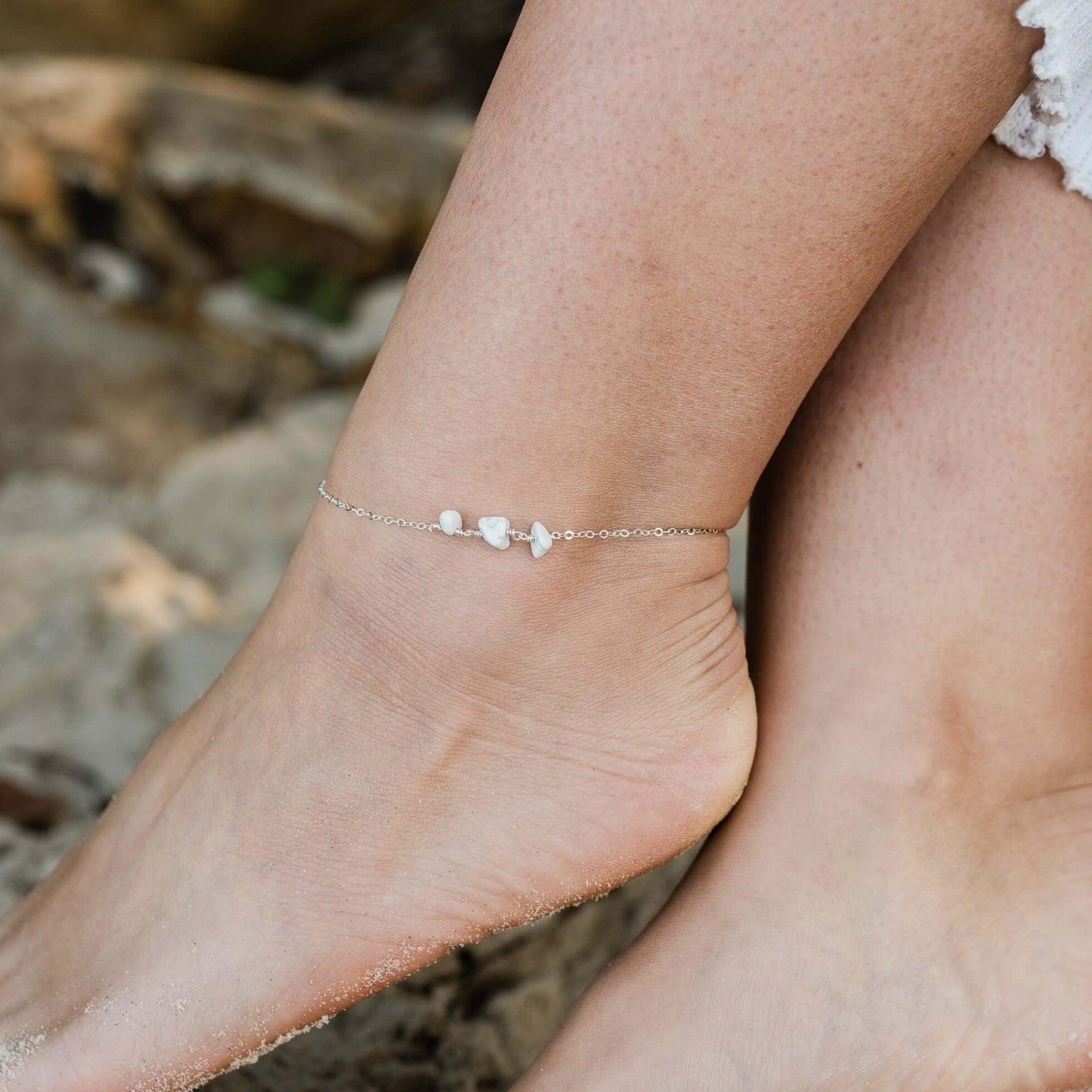 White Howlite Beaded Chain Anklet Bracelet - Natural Stone Ankle Jewelry for Women, Boho Chic Accessories for Summer Beach & Festival Outfits