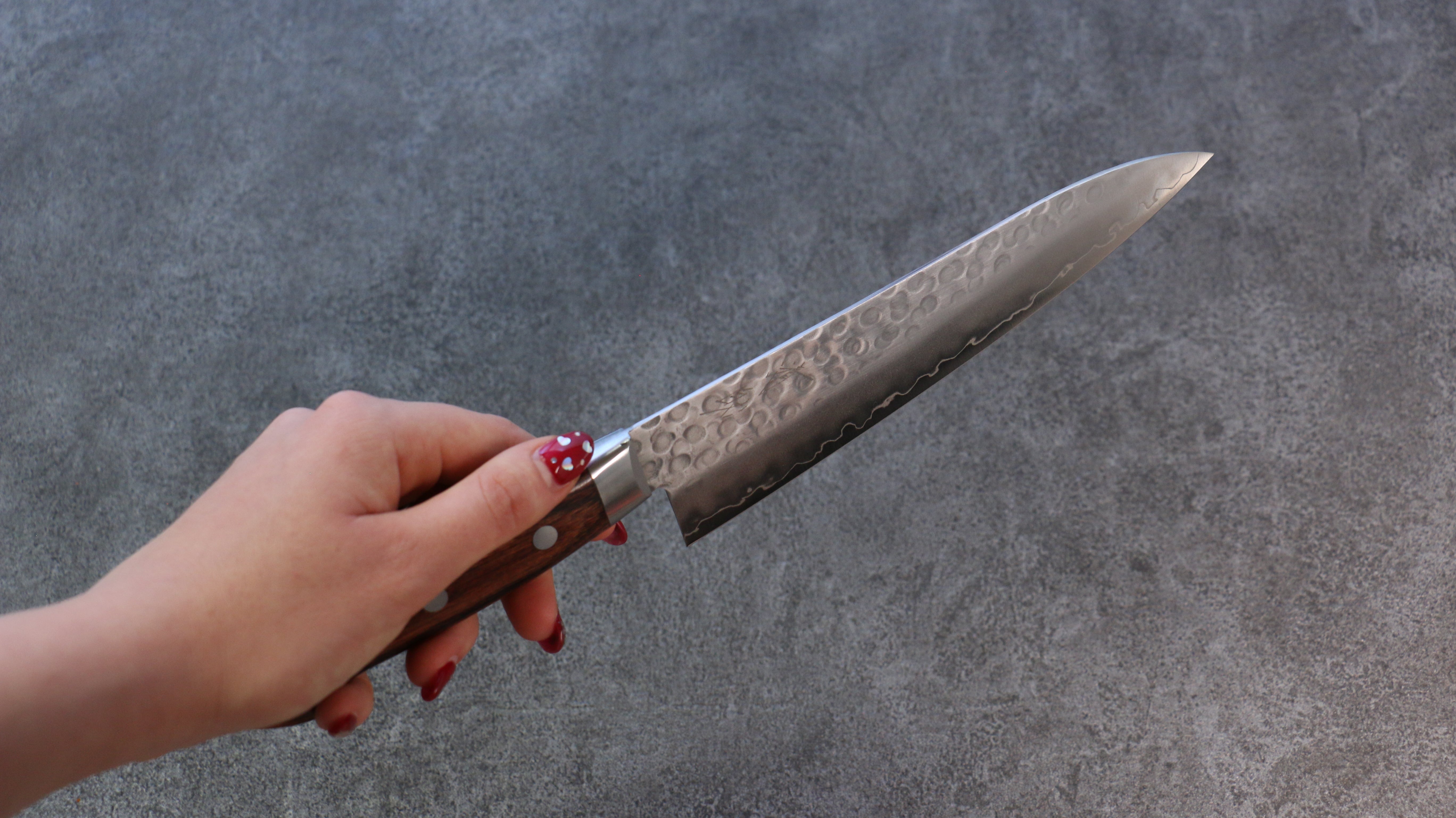 Seisuke Swedish Steel Hammered Gyuto Knife 180mm with Mahogany Handle - Premium Japanese Chef Knife for Slicing, Dicing & Chopping - Perfect for Home Cooks & Professional Chefs