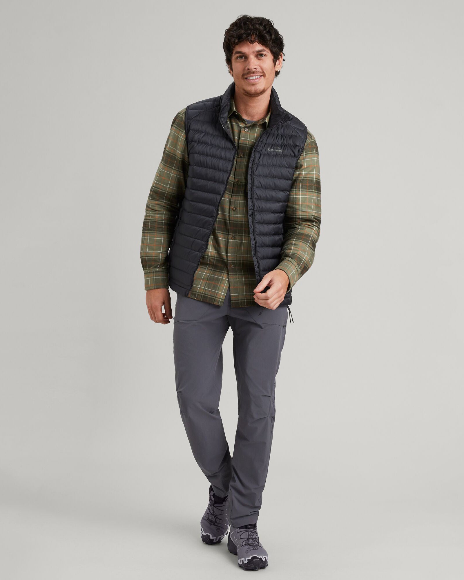 Men's Heli R Down Vest - Lightweight Warm Winter Jacket for Outdoor Activities | Black Stingray Color | Ideal for Hiking, Camping & Daily Wear