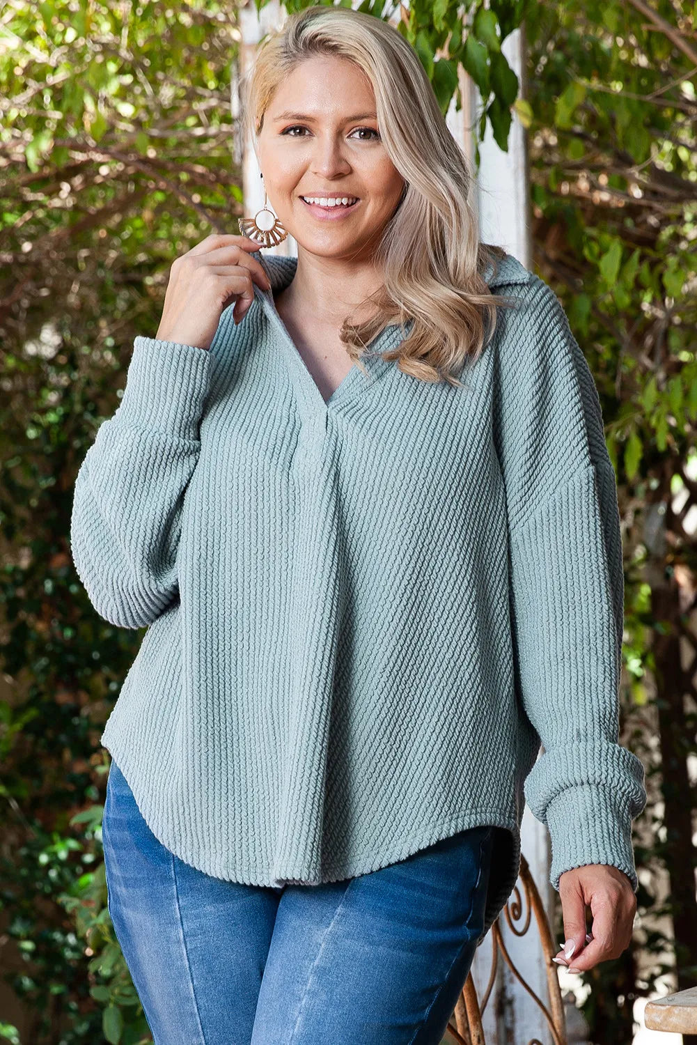 Plus Size Textured Long Sleeve Sweatshirt for Women - Cozy Fall & Winter Pullover - Casual Loungewear & Streetwear Fashion